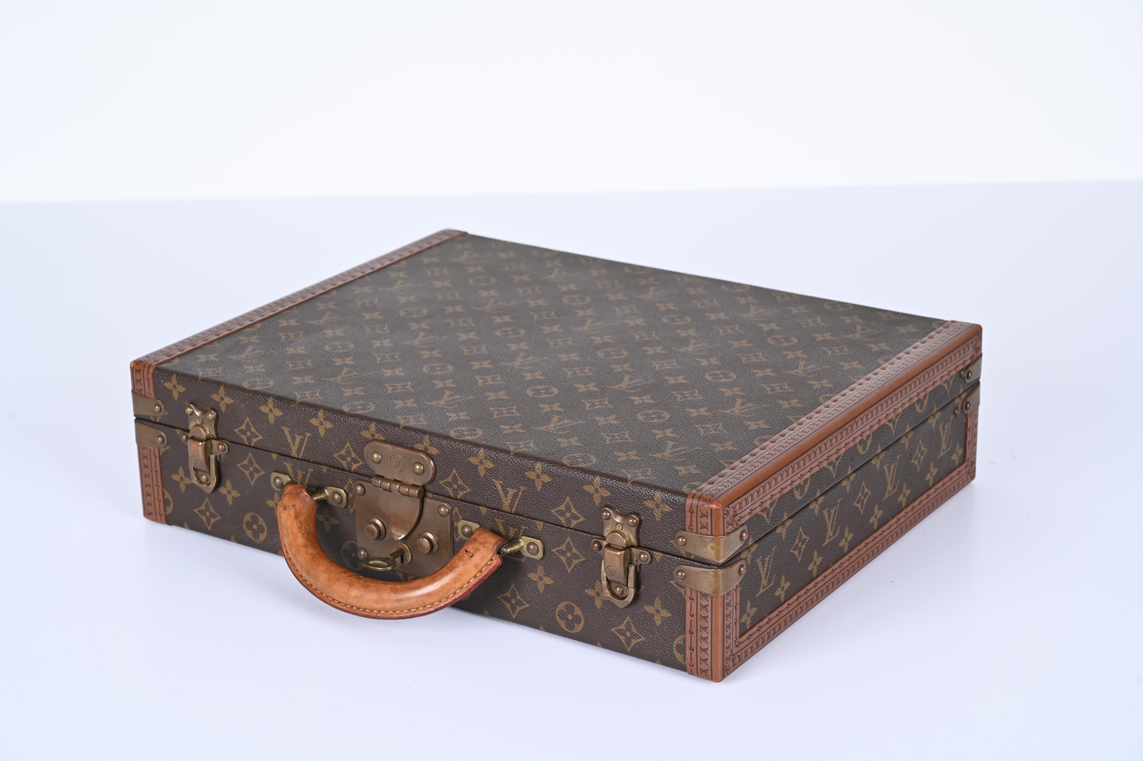 Midcentury Louis Vuitton Monogram Canvas President Trunk Case, 1980s In Good Condition In Roma, IT