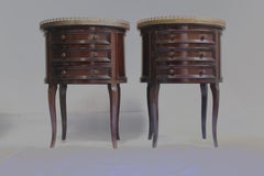 Bouillotte-Beistelltisch oder Petit Commode im Louis-XV-Stil aus der Jahrhundertmitte, 20.