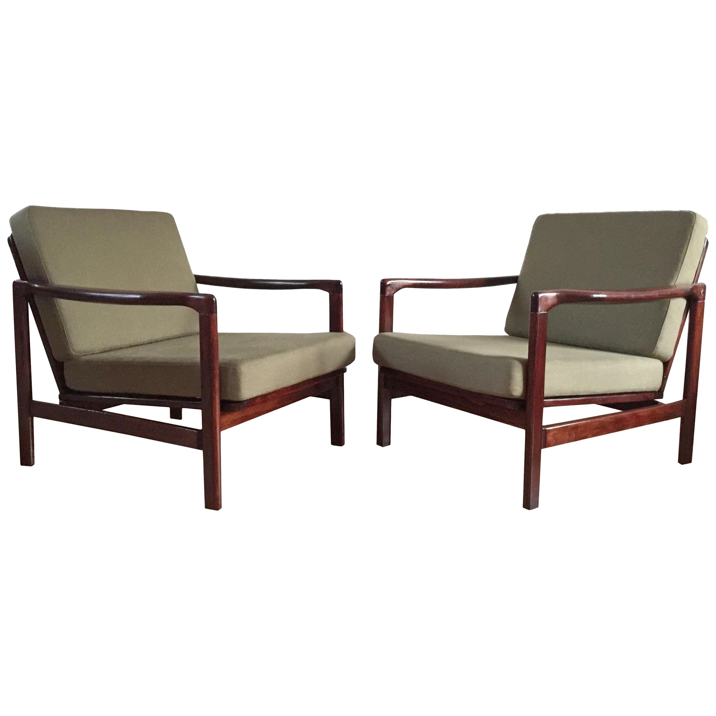 Midcentury Lounge Armchairs Set in Olive Linen, Zenon Bączyk, 1960s For Sale