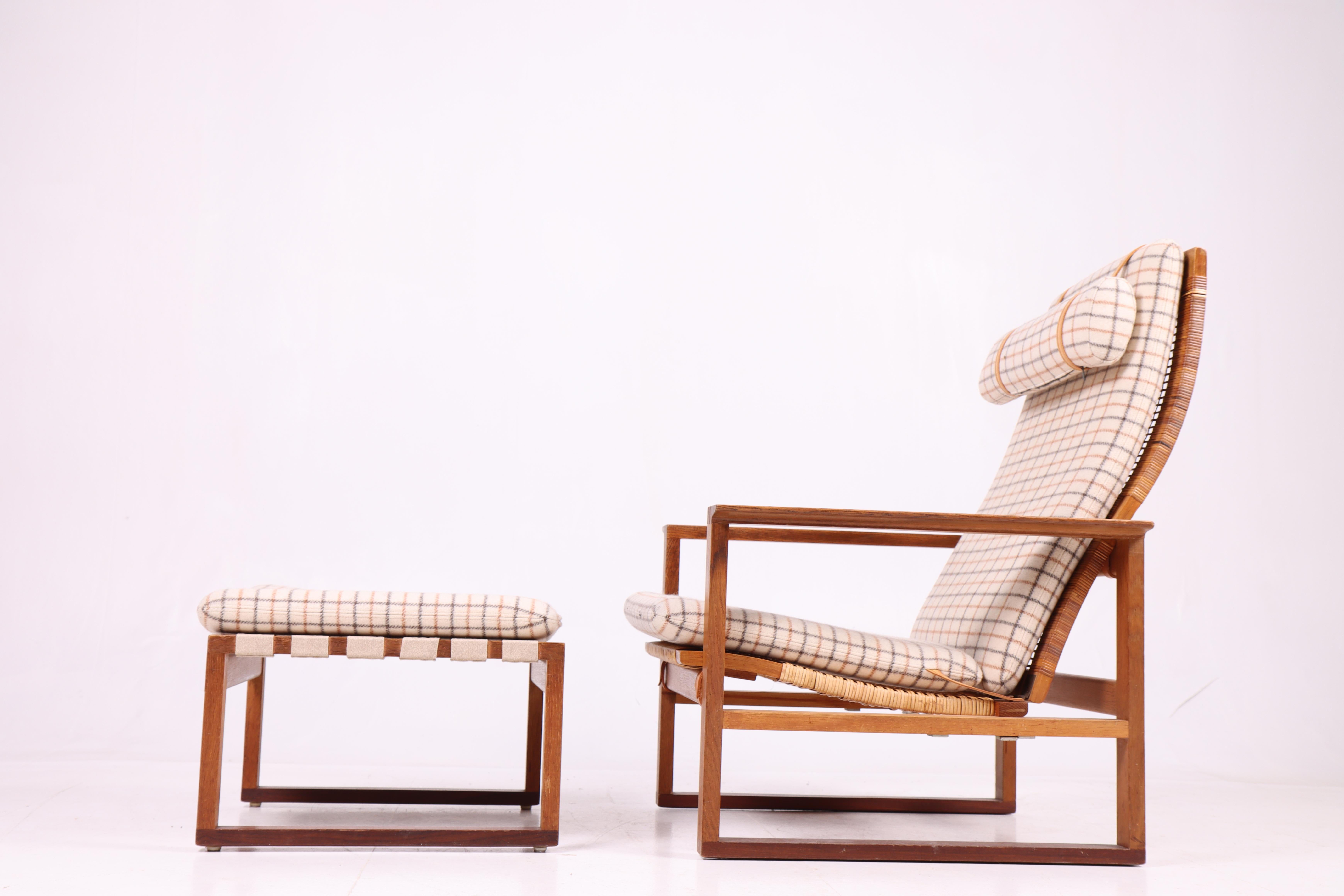 Midcentury Lounge Chair and Ottoman by Børge Mogensen, Danish, 1960s In Good Condition In Lejre, DK