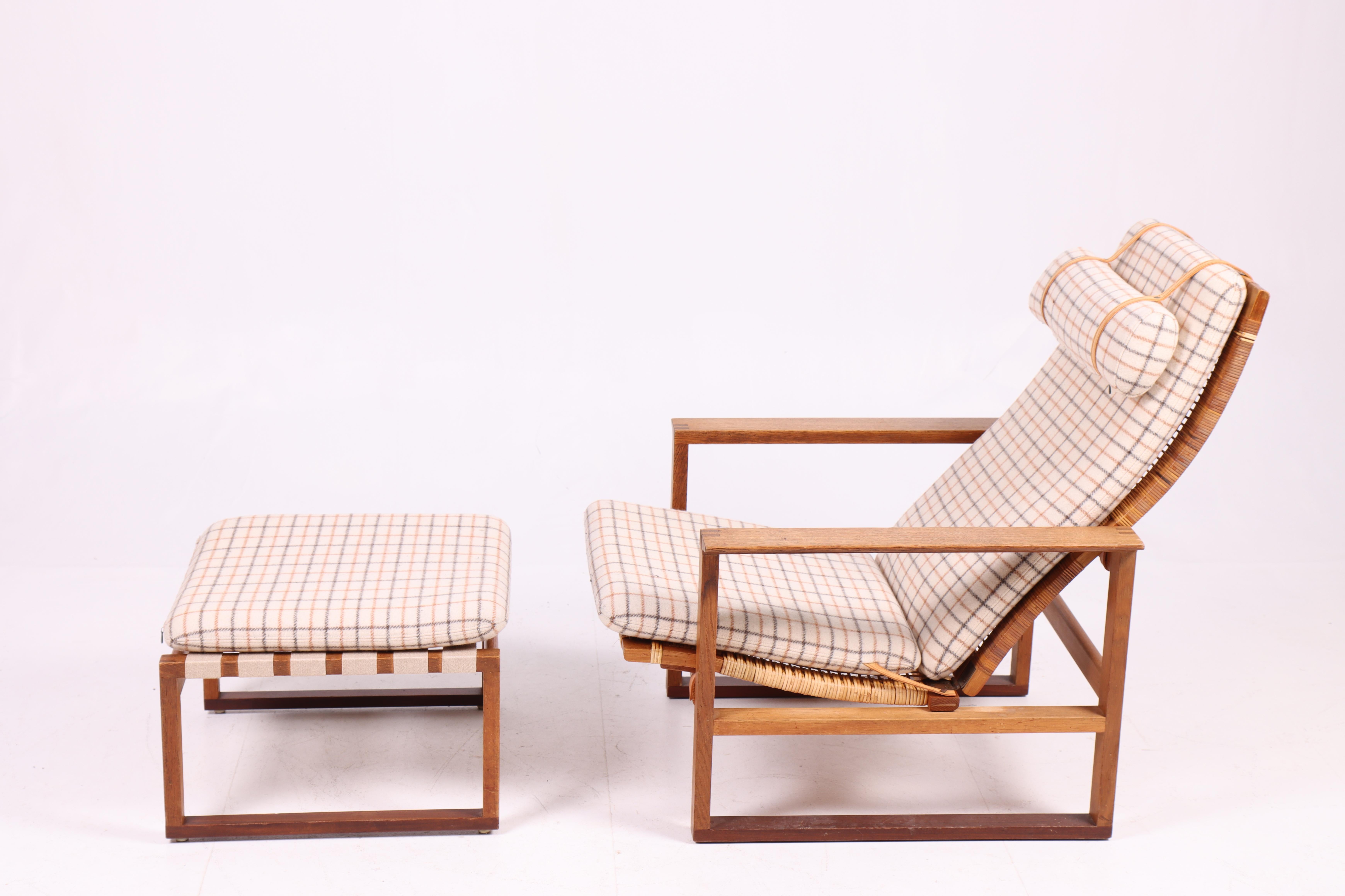 Midcentury Lounge Chair and Ottoman by Børge Mogensen, Danish, 1960s 2