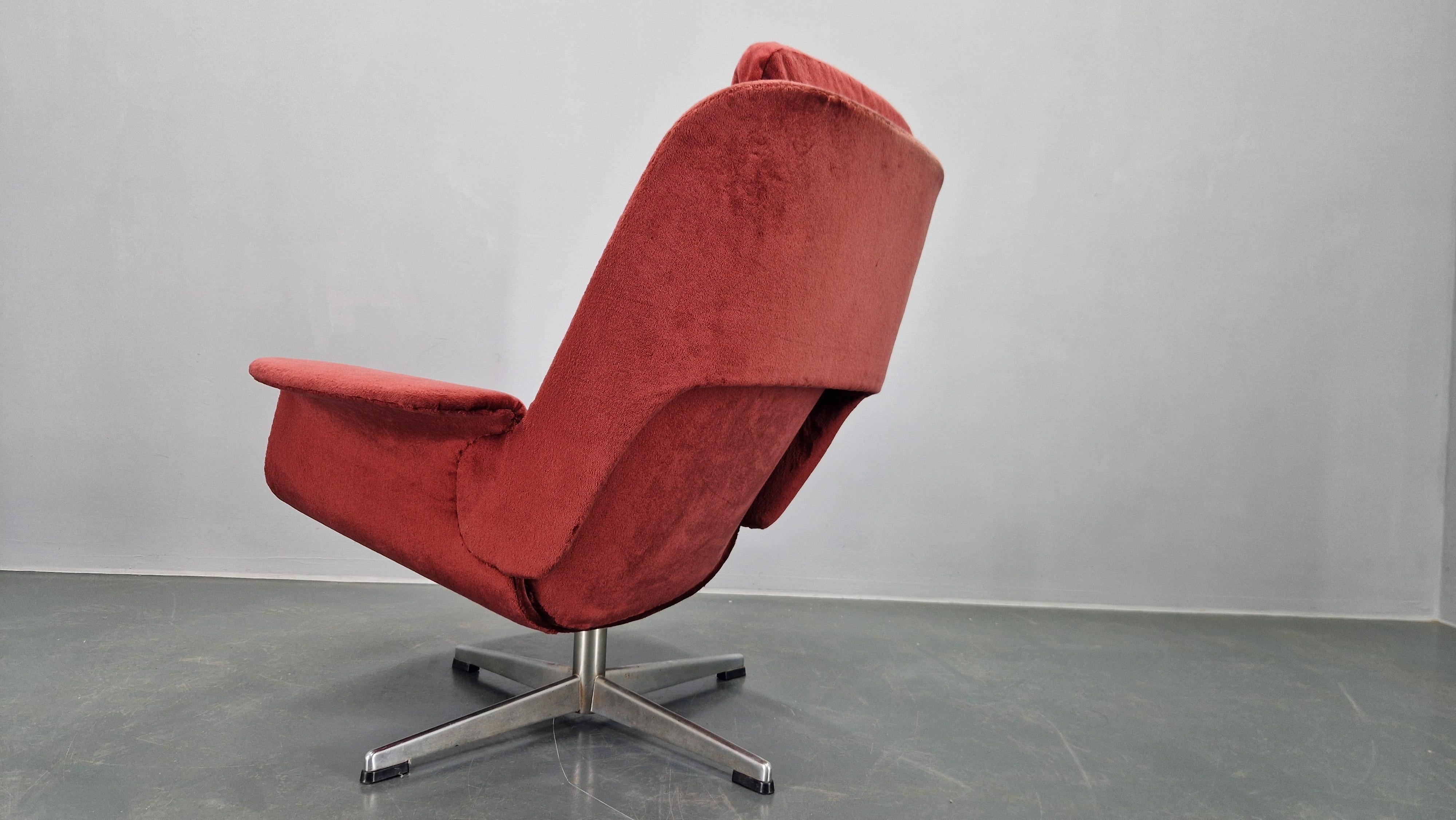 Midcentury Lounge Chair / Armchair Rondo, Olli Borg, Asko, Finland, 1960s. For Sale 3
