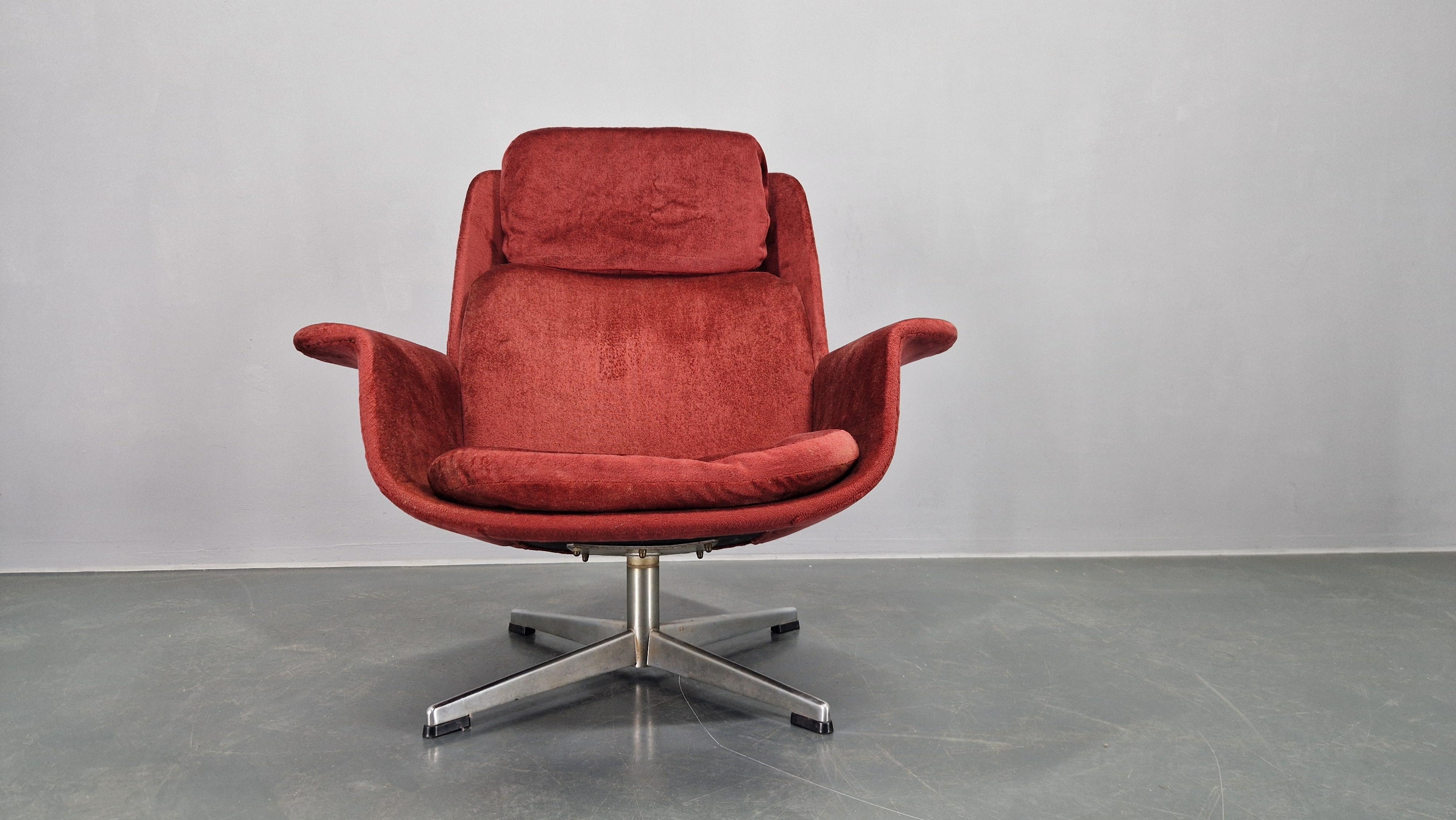 Mid-Century Modern Midcentury Lounge Chair / Armchair Rondo, Olli Borg, Asko, Finland, 1960s. For Sale