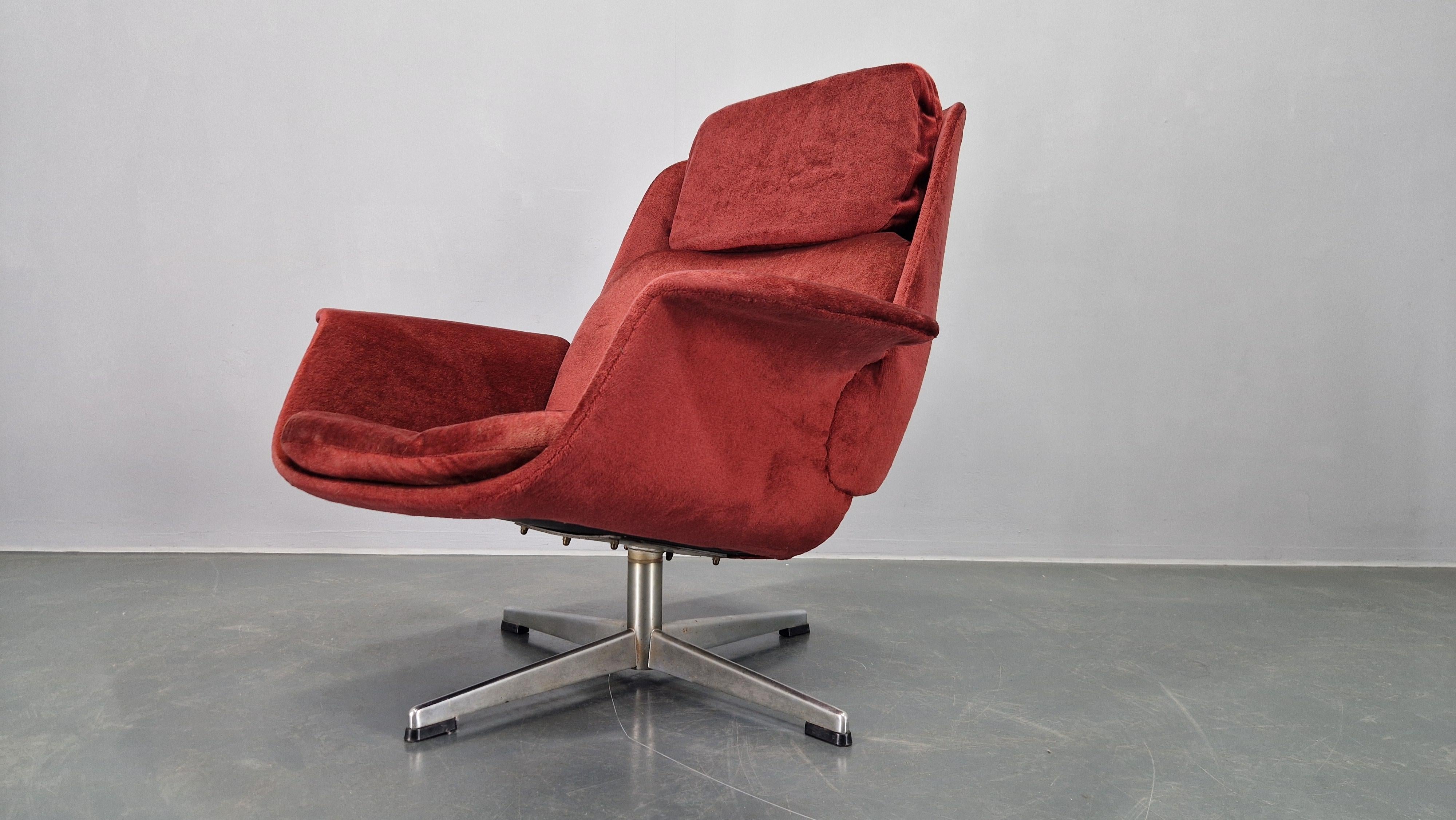 Metal Midcentury Lounge Chair / Armchair Rondo, Olli Borg, Asko, Finland, 1960s. For Sale