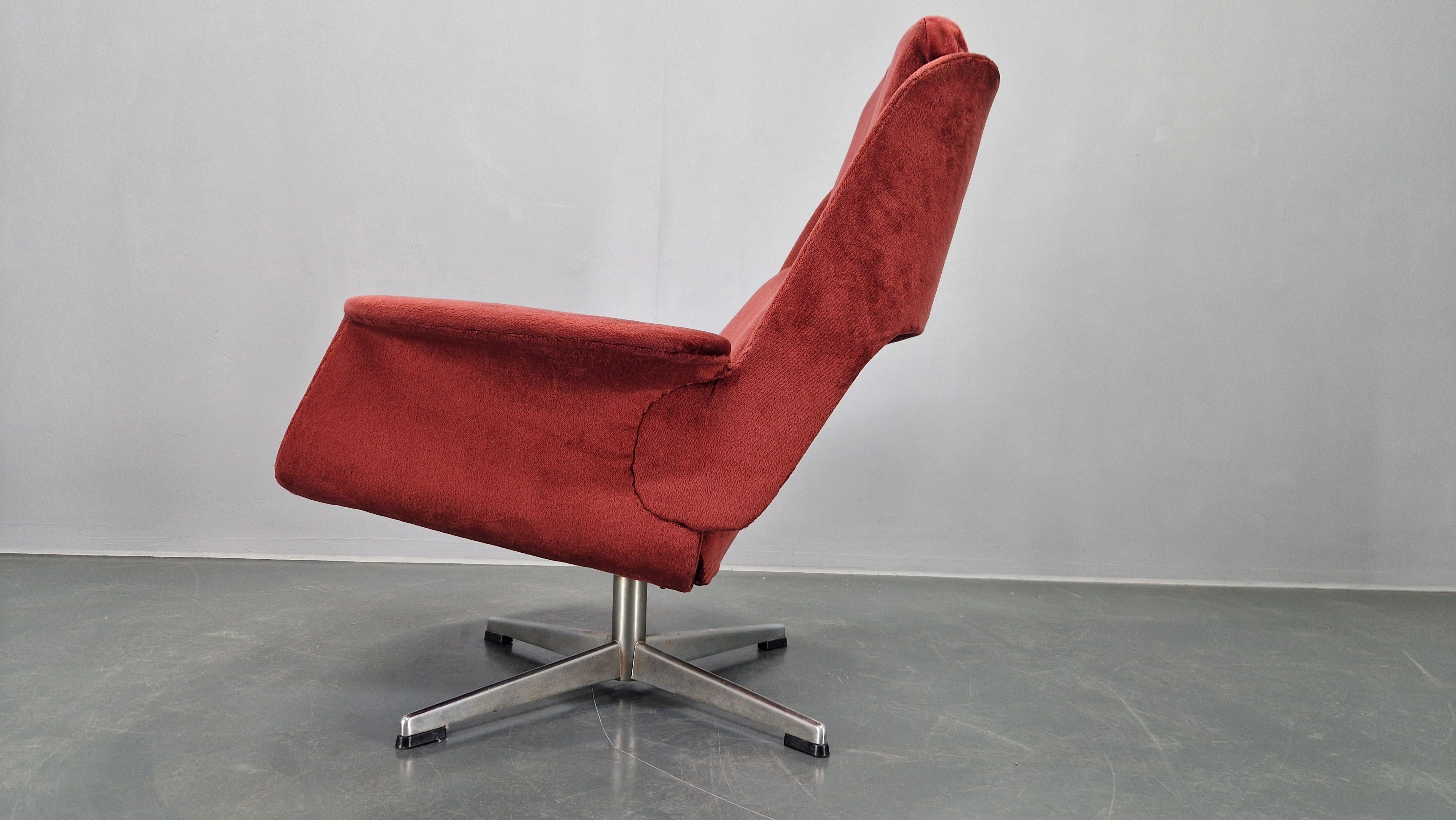 Midcentury Lounge Chair / Armchair Rondo, Olli Borg, Asko, Finland, 1960s. For Sale 1