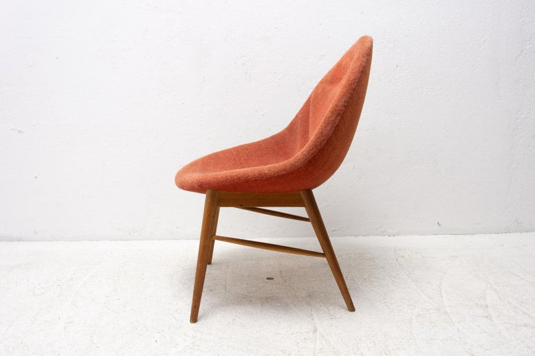 Mid-Century Lounge Chair by Miroslav Navratil, Czechoslovakia, 1960's In Good Condition For Sale In Prague 8, CZ