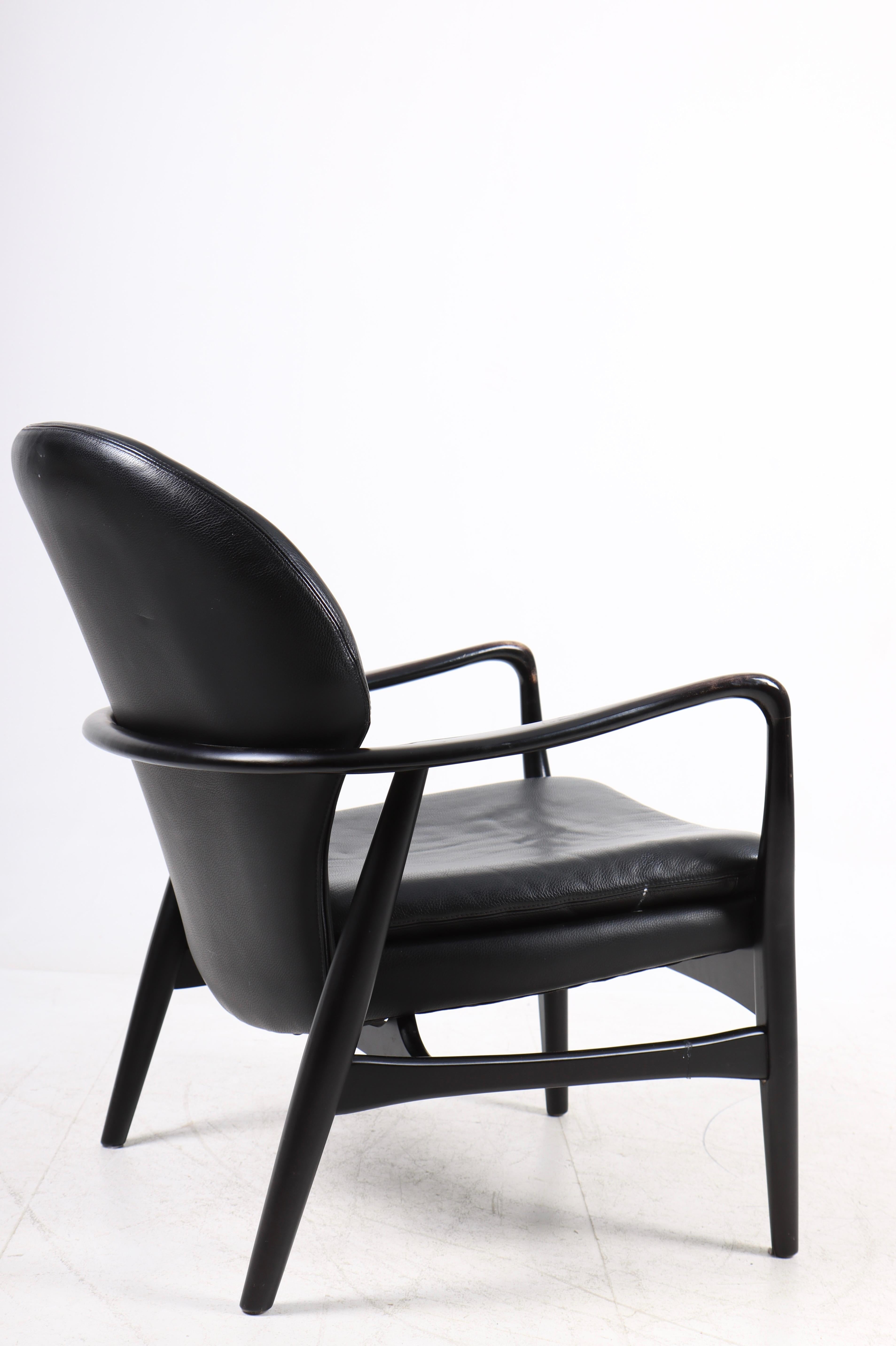 Mid-Century Lounge Chair Designed by Ib Madsen & Acton Schubell For Sale 1