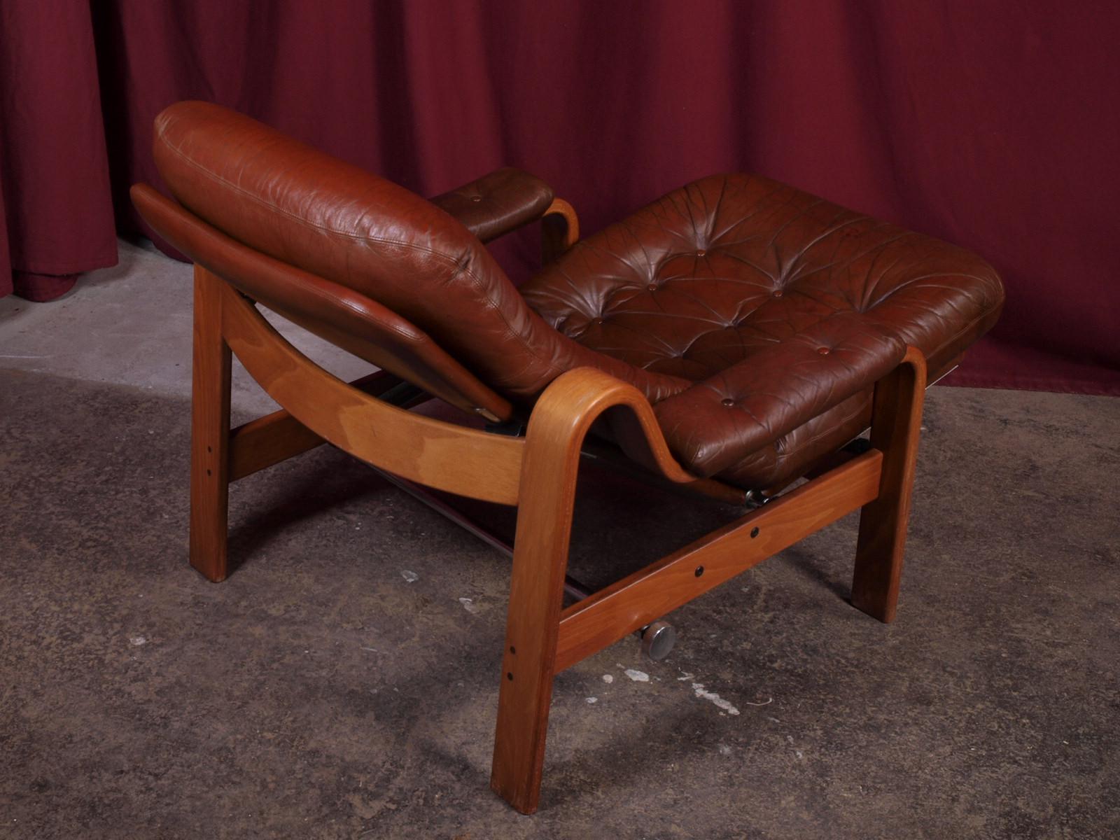 Midcentury Lounge Chair in Darkstained Beechwood and Red Leather by Göte Möbler 3