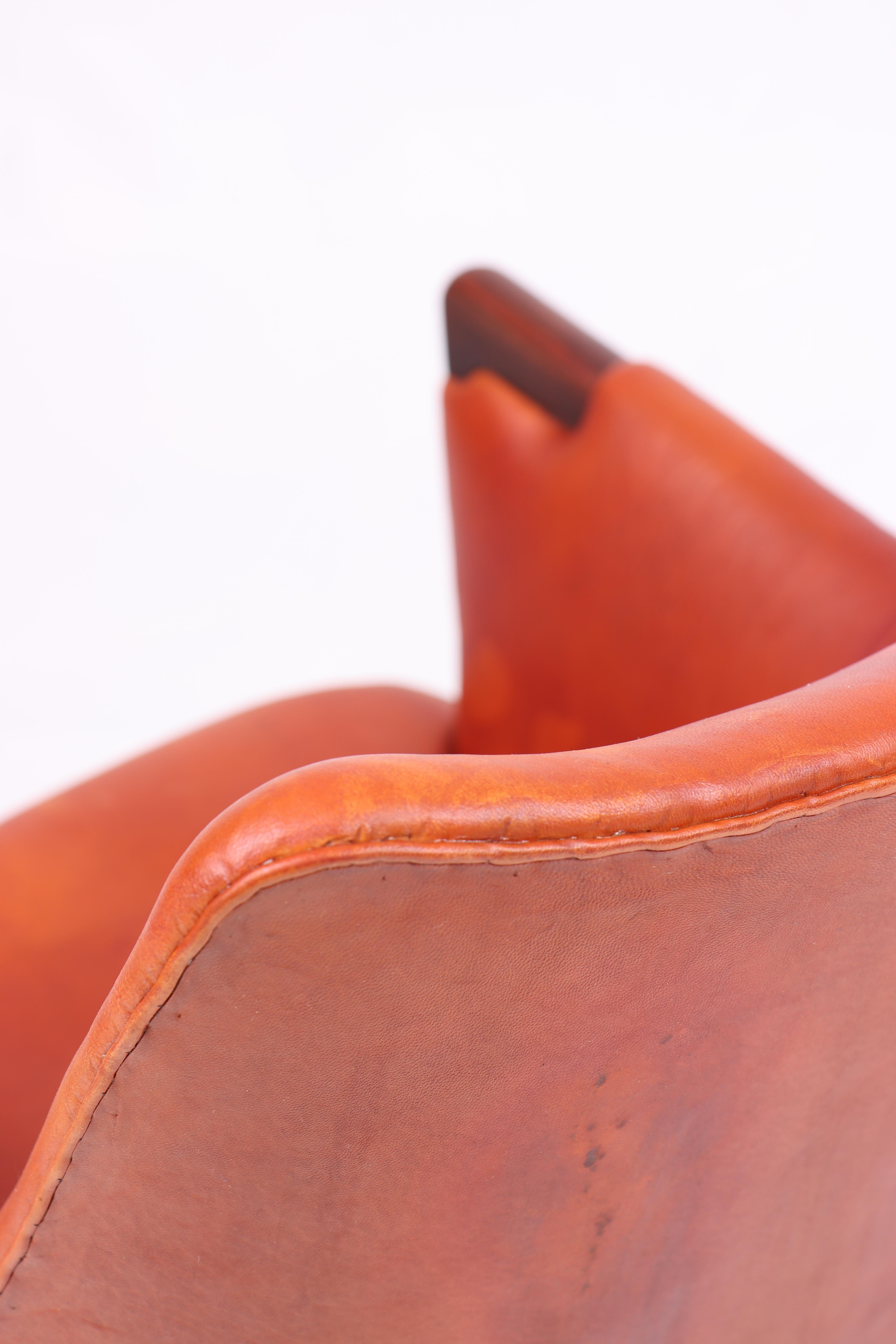 Midcentury Lounge Chair in Patinated Leather & Rosewood by Hans J. Wegner, 1950s For Sale 2