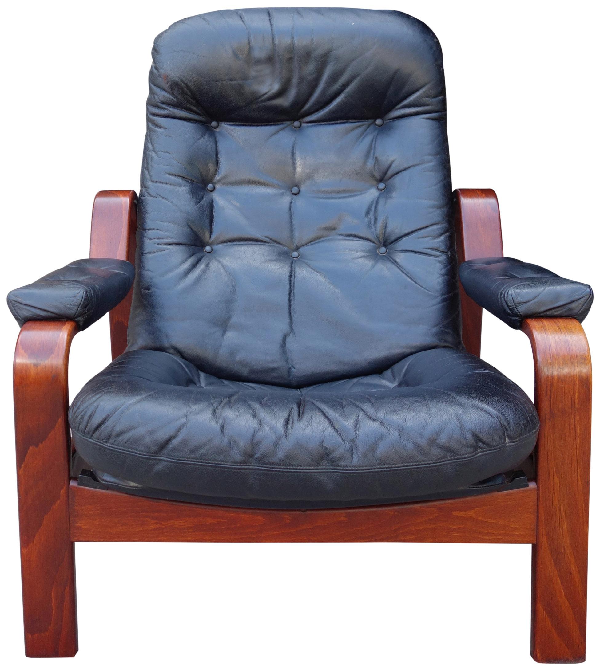Mid-Century Modern Midcentury Lounge Chair in Walnut and Black Leather by Göte Möbler Nassjö