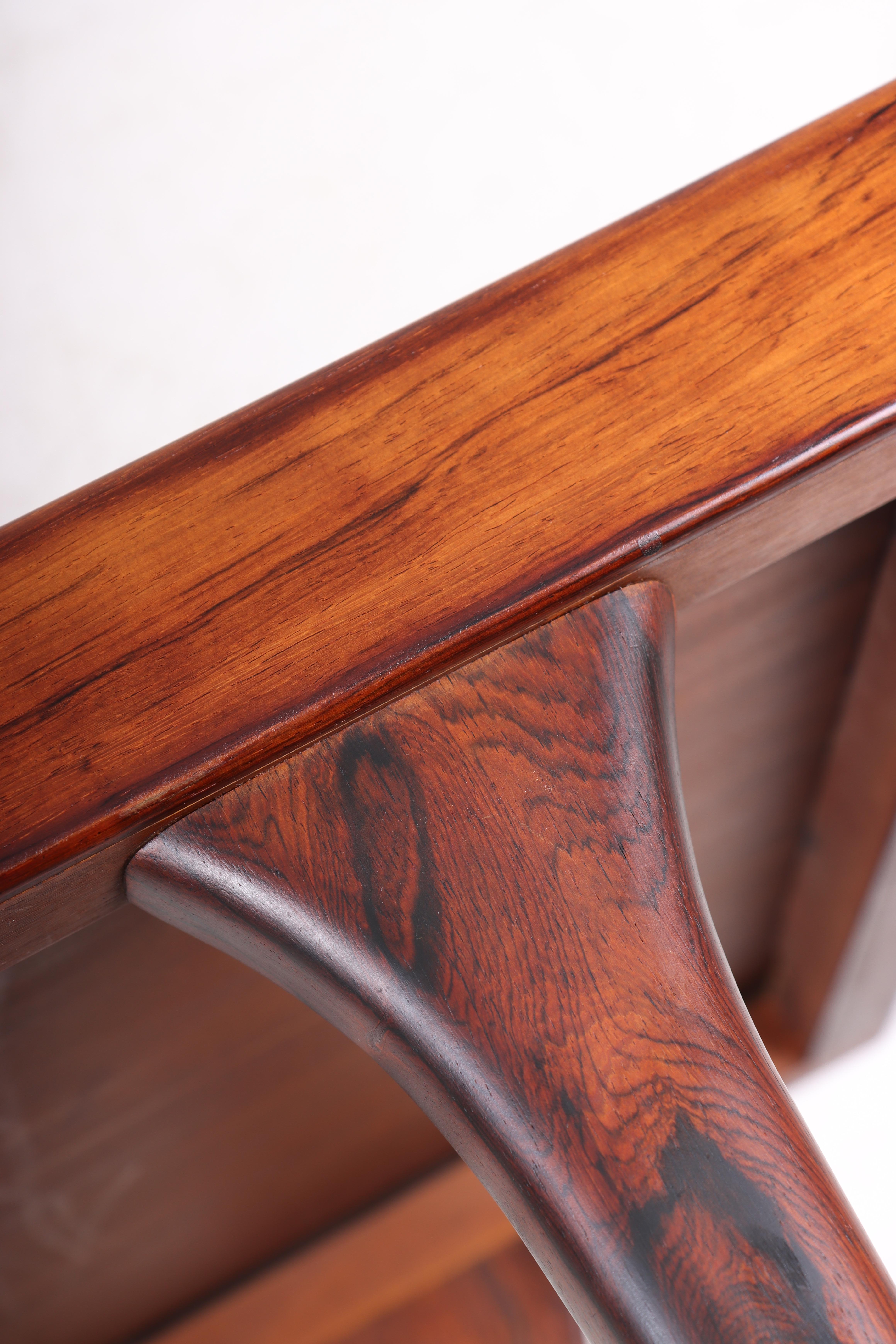 Table basse du milieu du siècle en bois de rose, conçue par Johannes Andersen, design danois en vente 7