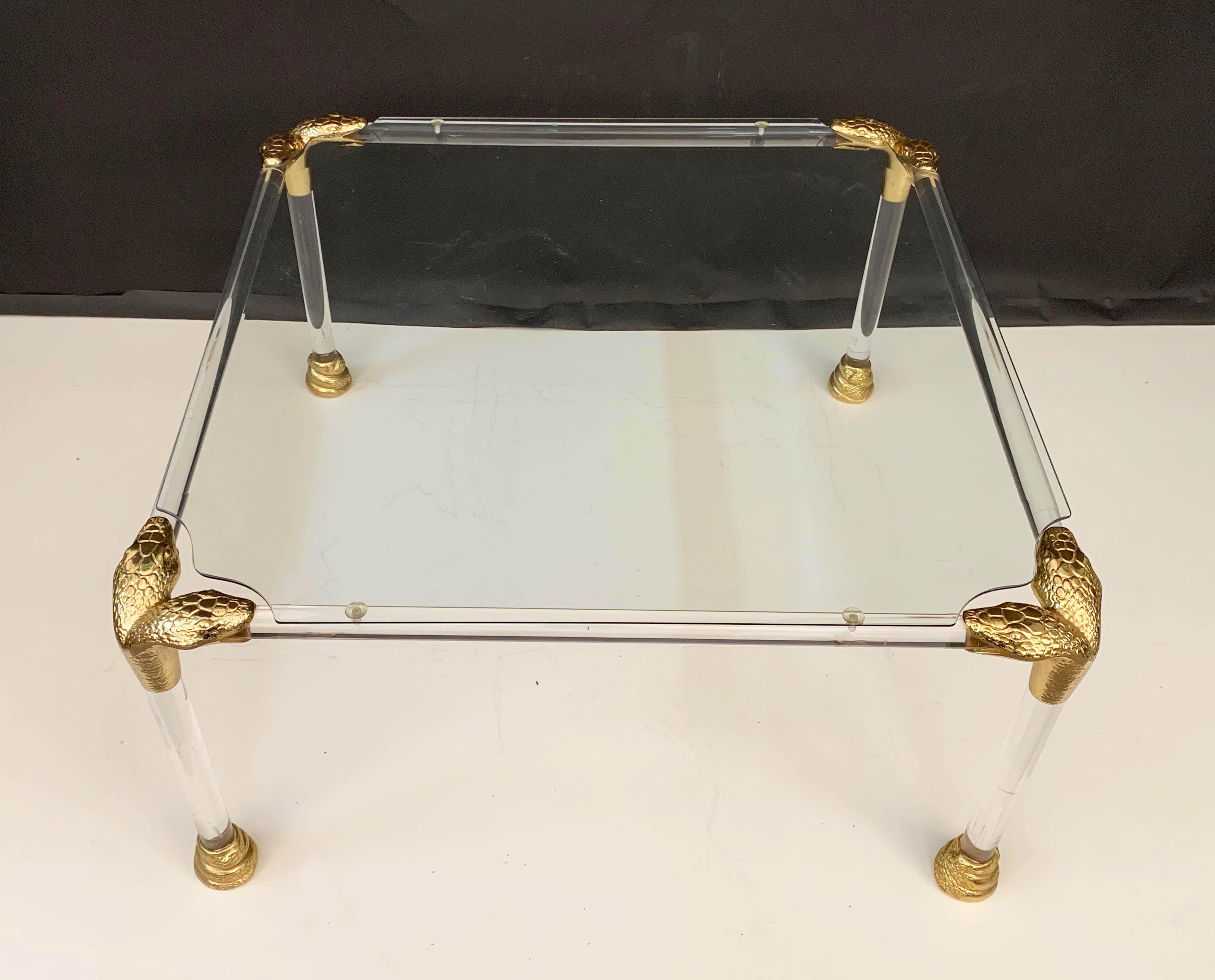 Midcentury Lucite and Brass Italian Coffee Table with Snake Head Details, 1970s For Sale 1