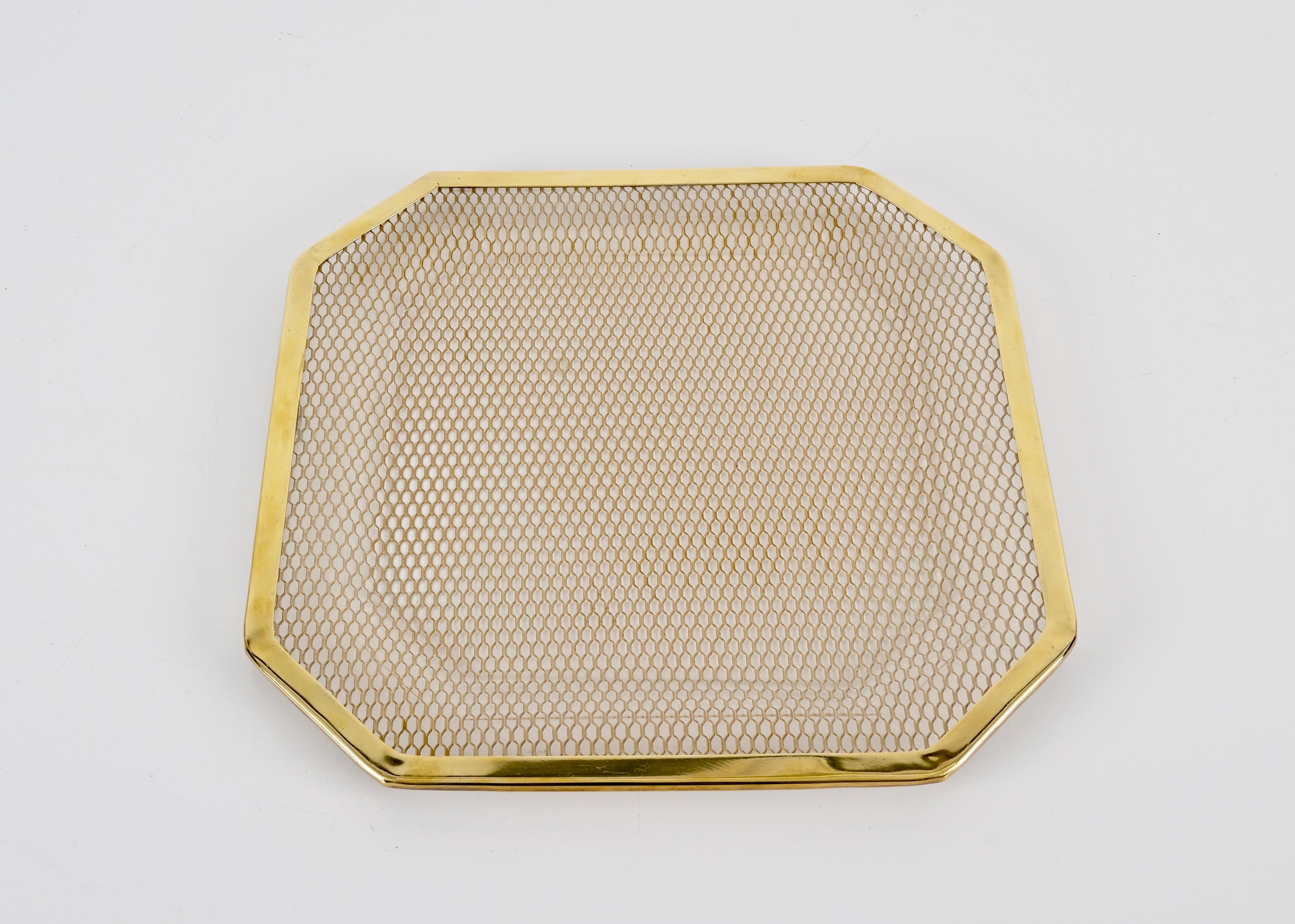 Midcentury Lucite and Brass Octagonal Italian Tray, Willy Rizzo Style, 1970s In Good Condition For Sale In Roma, IT