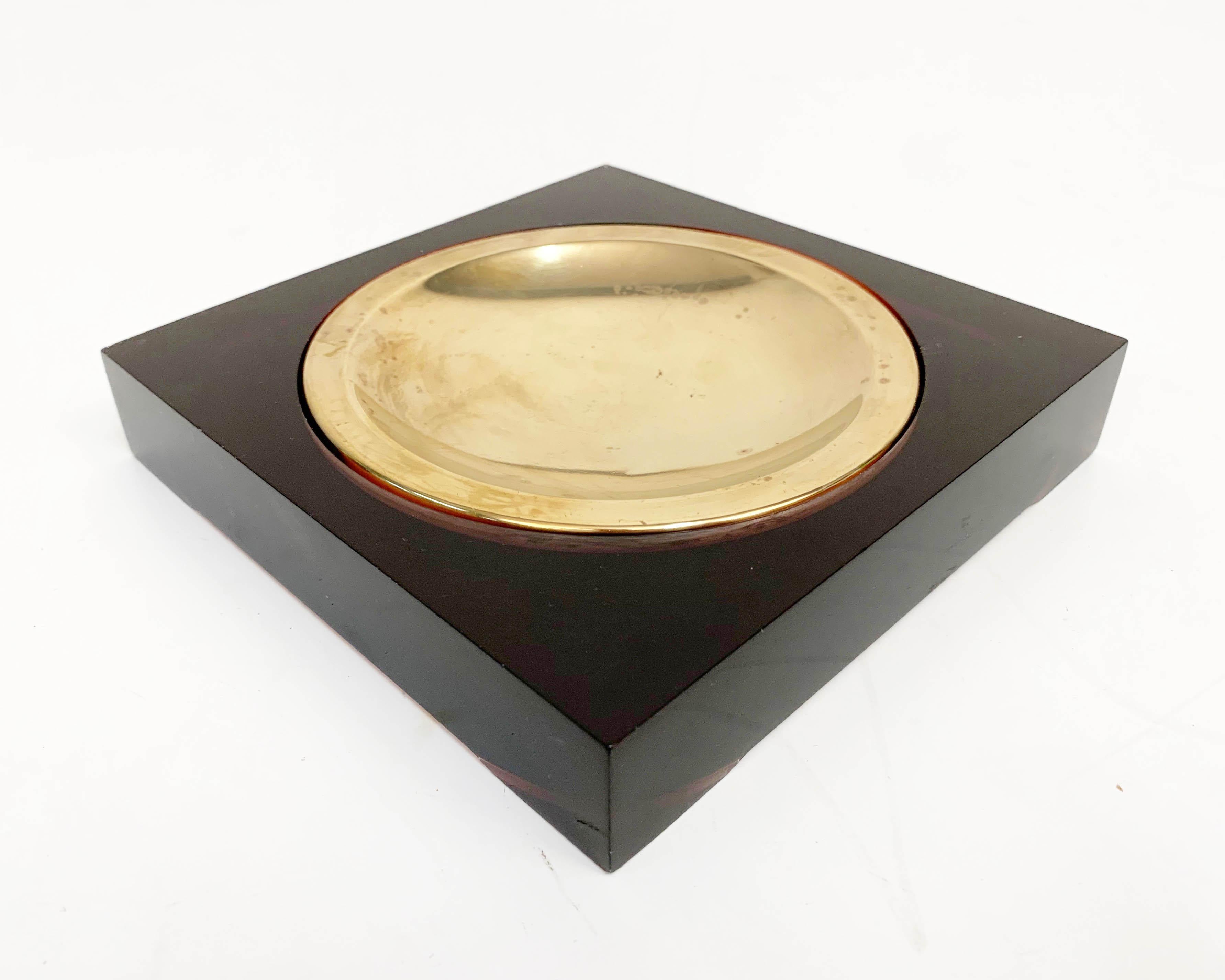Mid-Century Square Lucite and Brass Pocket Emptier in the Dior Style, 1970 For Sale 1