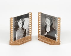 Pareja de portarretratos de lucita y ratán de mediados de siglo Dior Home Style, Italia Años 70