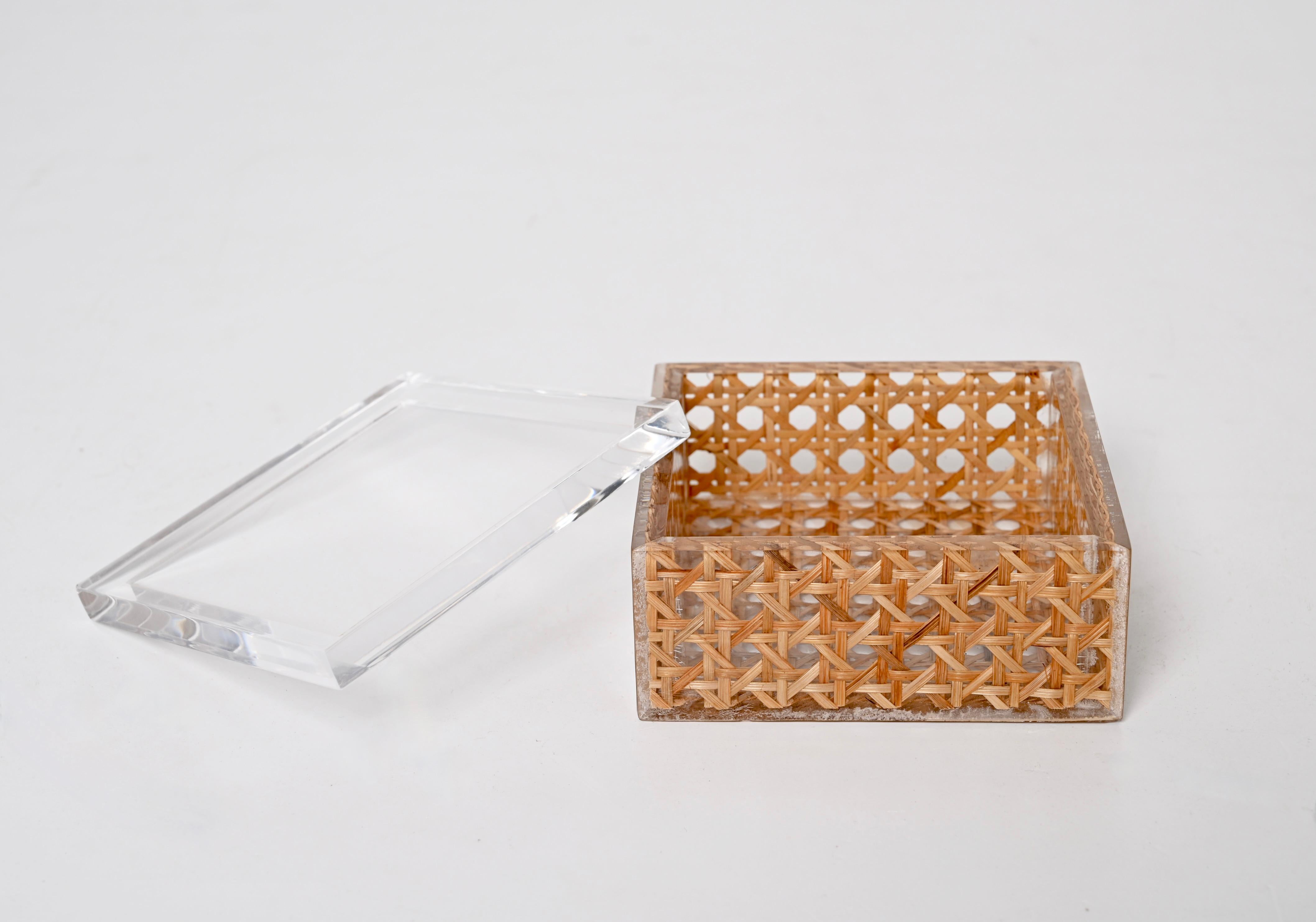 Italienische Schachtel aus Korbweide aus Lucite und Wiener Stroh im Christian Dior-Stil aus der Mitte des Jahrhunderts im Angebot 7