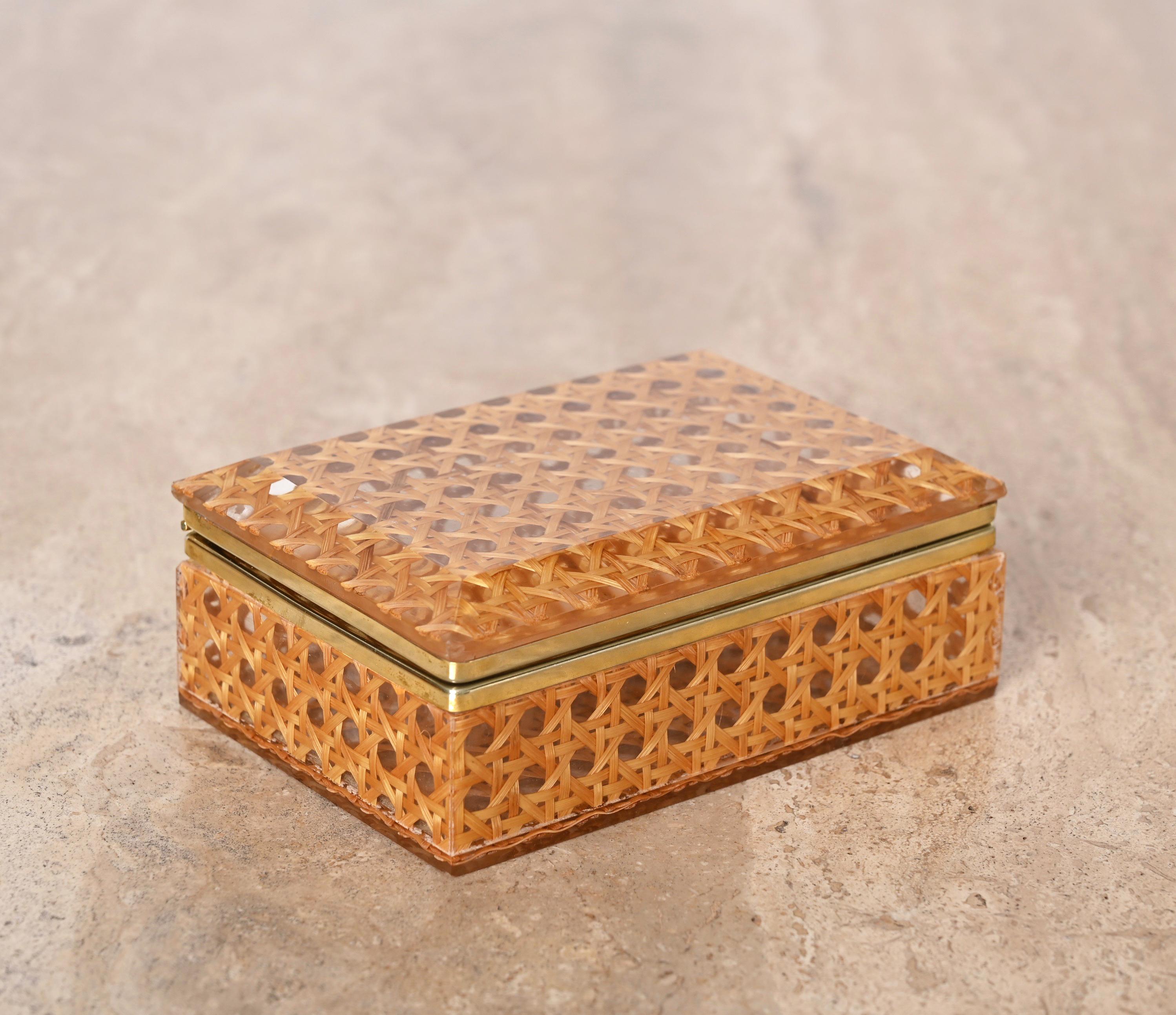 Midcentury Lucite, Brass and Vienna Straw Box, Christian Dior Style, Italy 1970s For Sale 4