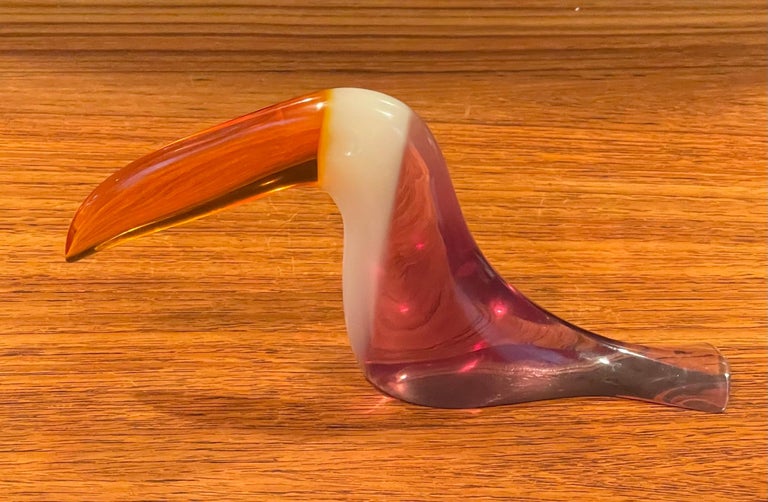 Mid-century lucite toucan sculpture by Brazilian artist Abraham Palatnik, circa 1960s. Palatnik was a Pioneer in the Kinetic and Op Art movement.
This piece is in very good vintage condition and measures 8.5