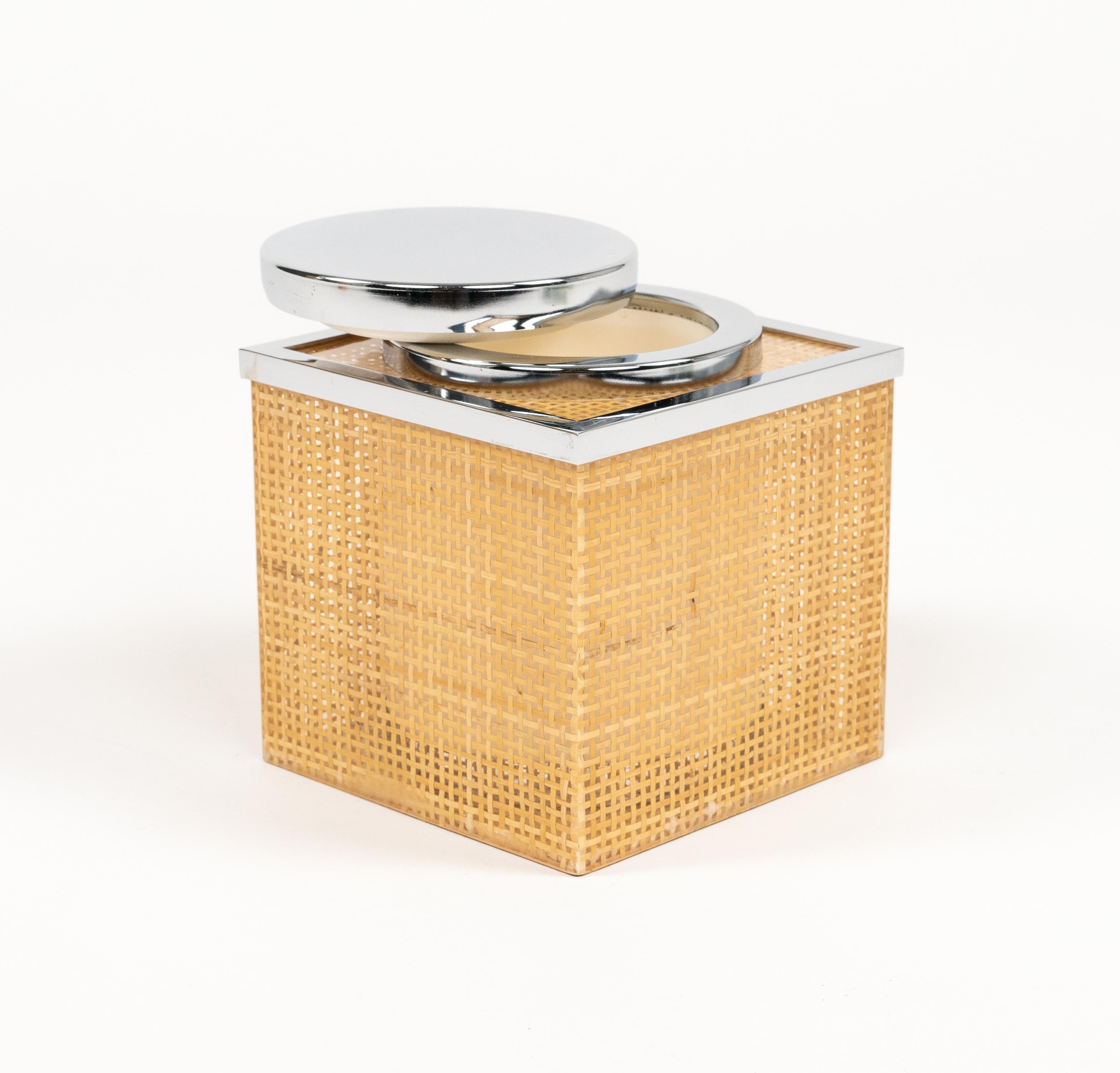 Midcentury Lucite, Wicker & Chrome Ice Bucket Christian Dior Style, Italy 1970s In Good Condition For Sale In Rome, IT