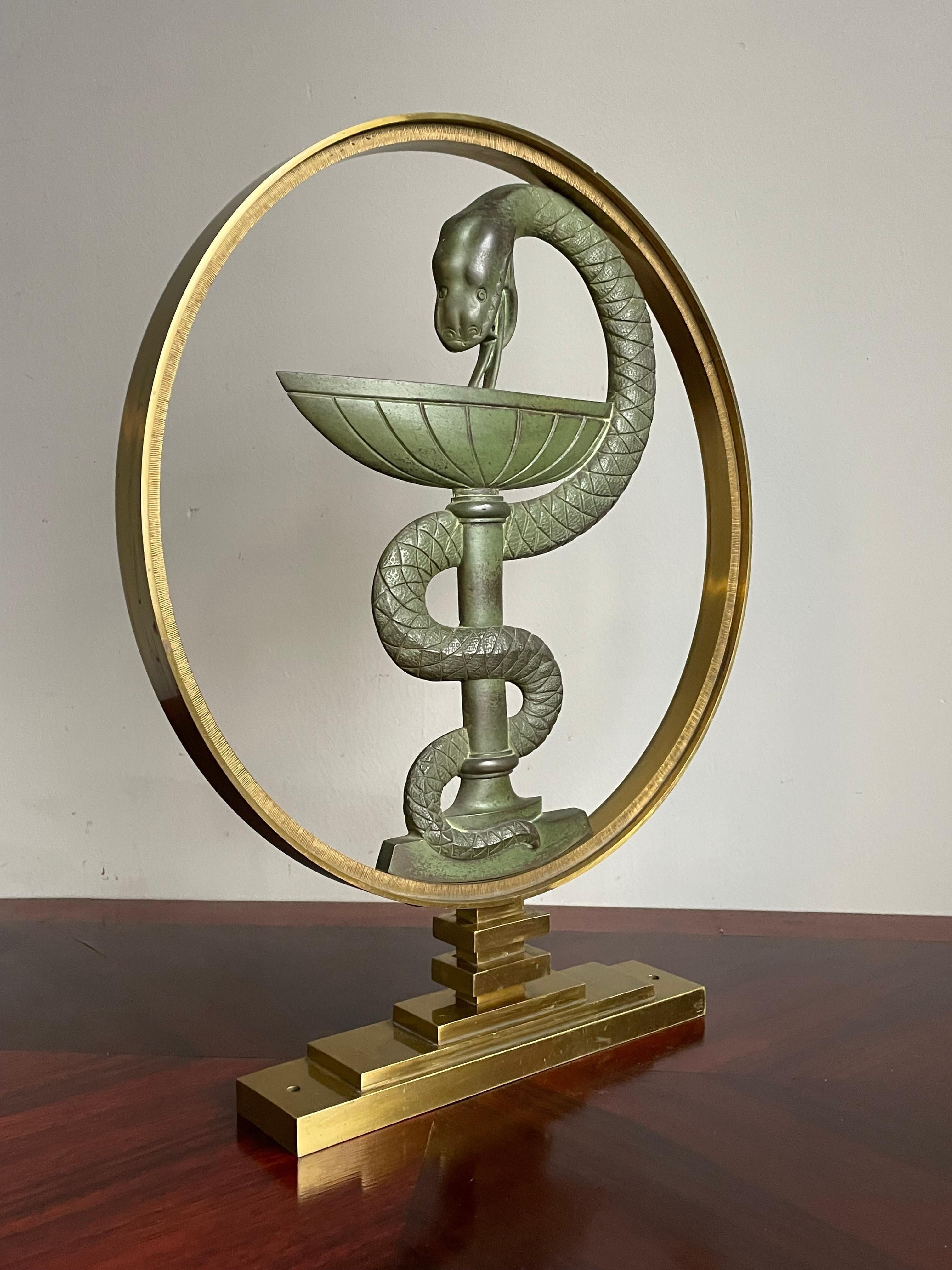Schale im Art-Déco-Stil aus der Mitte des Jahrhunderts mit Hygeia-Symbol für Medizin / Pharmacy  im Angebot 5