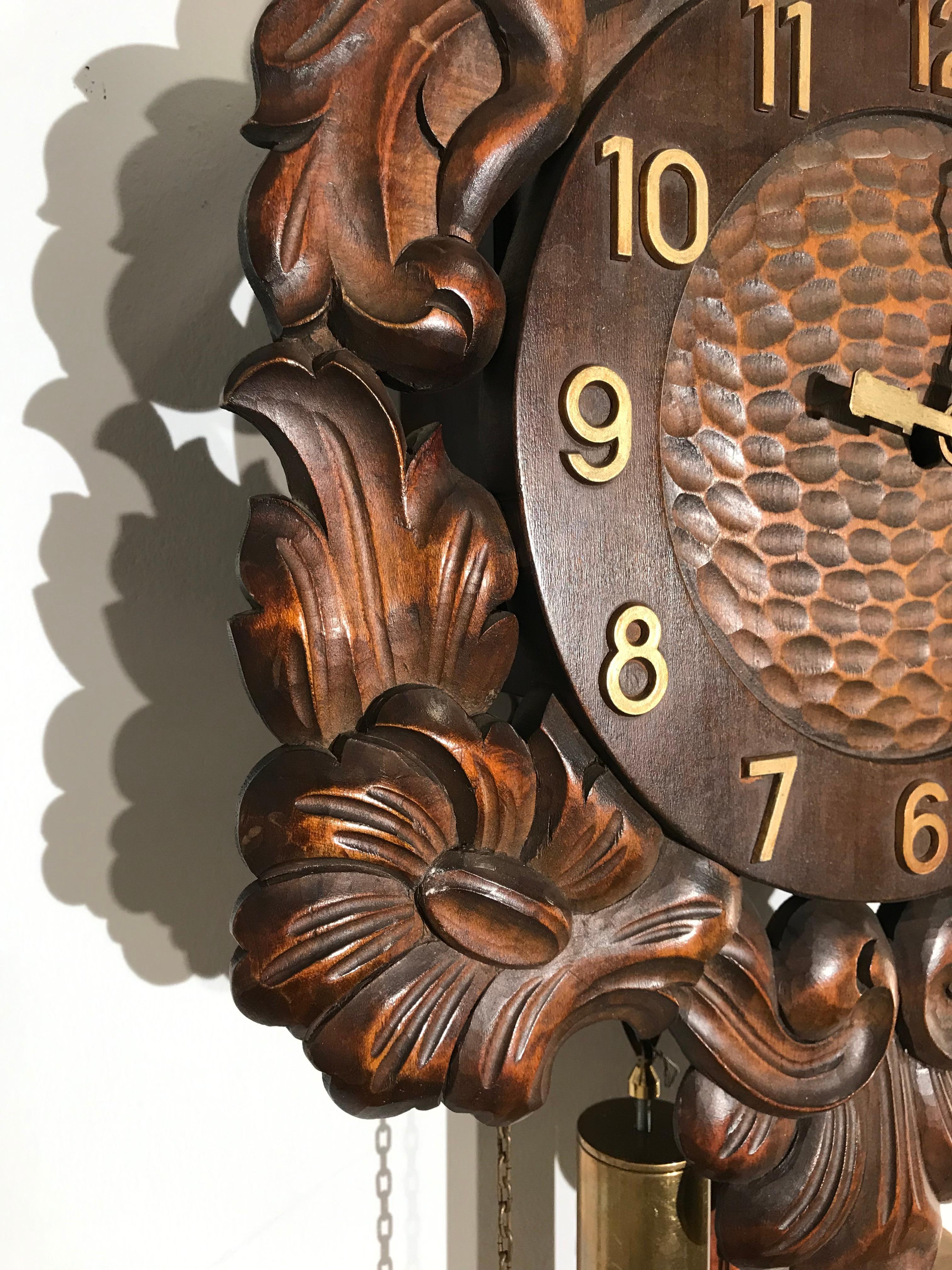 Unique Denmark Made Classical Roman Wall Clock with Sculptures and Flowers For Sale 7