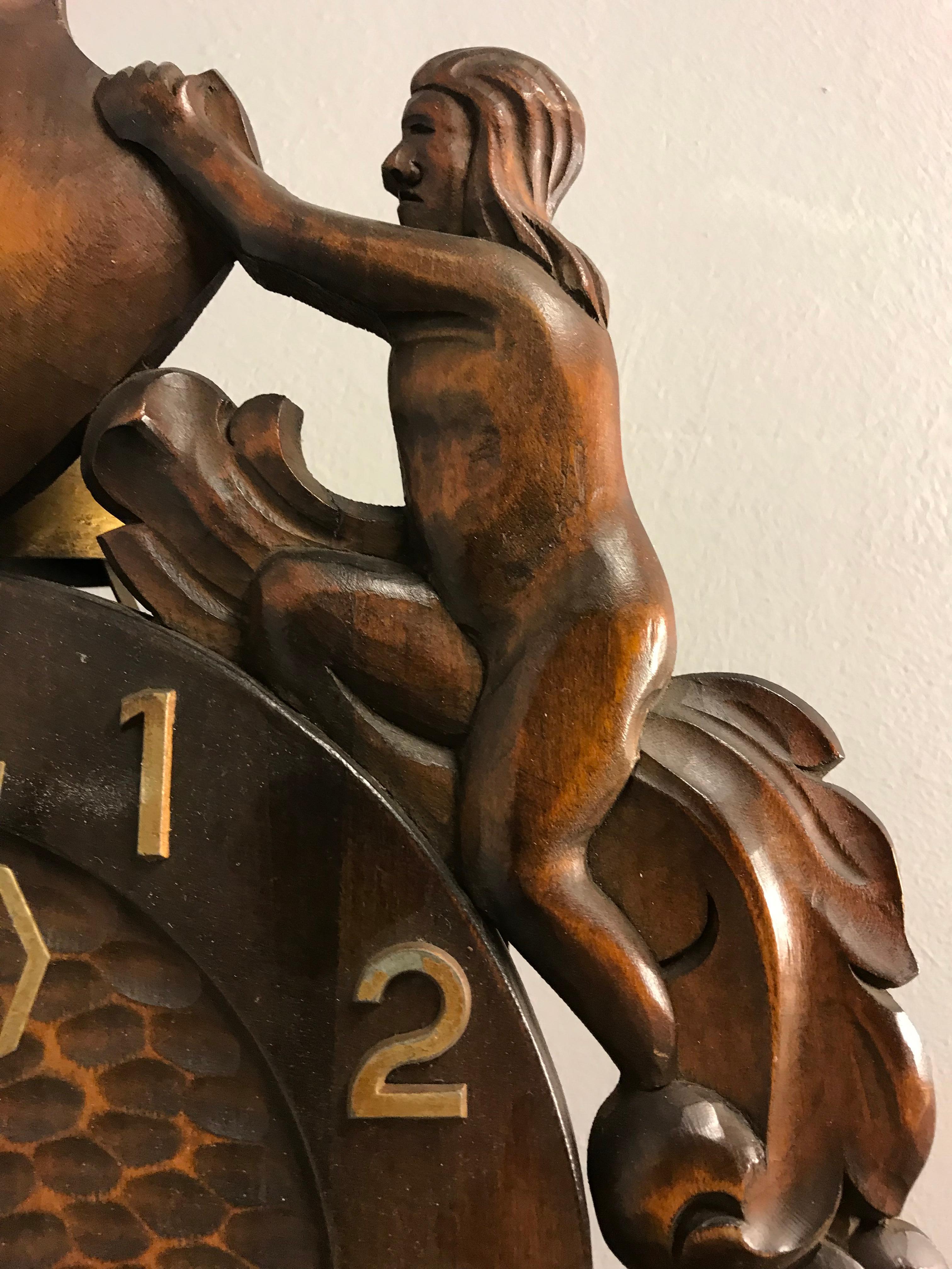 Unique Denmark Made Classical Roman Wall Clock with Sculptures and Flowers In Good Condition For Sale In Lisse, NL