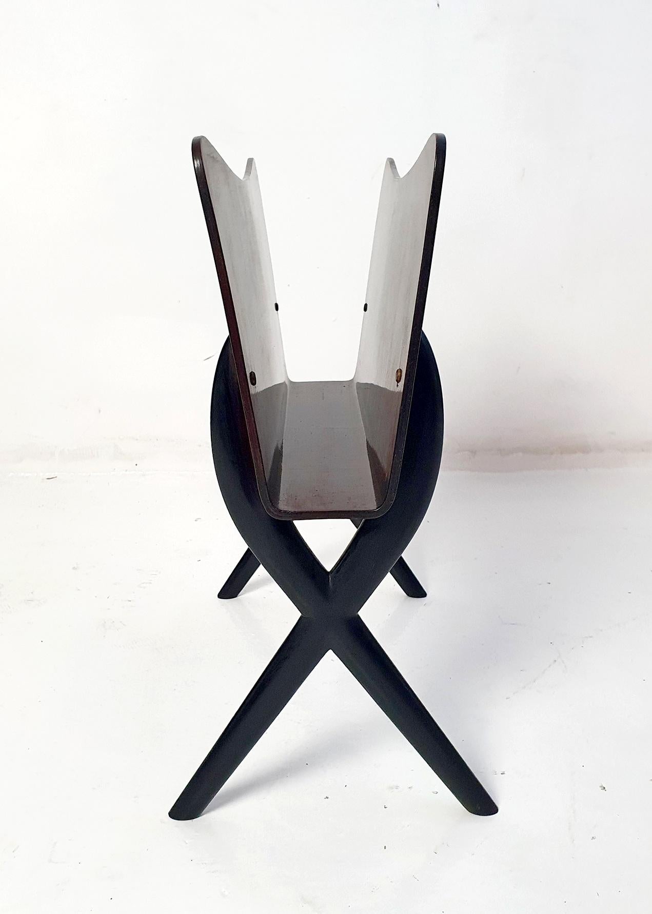 Italian Midcentury Magazine Rack in the Manner of Ico Parisi, Italy For Sale