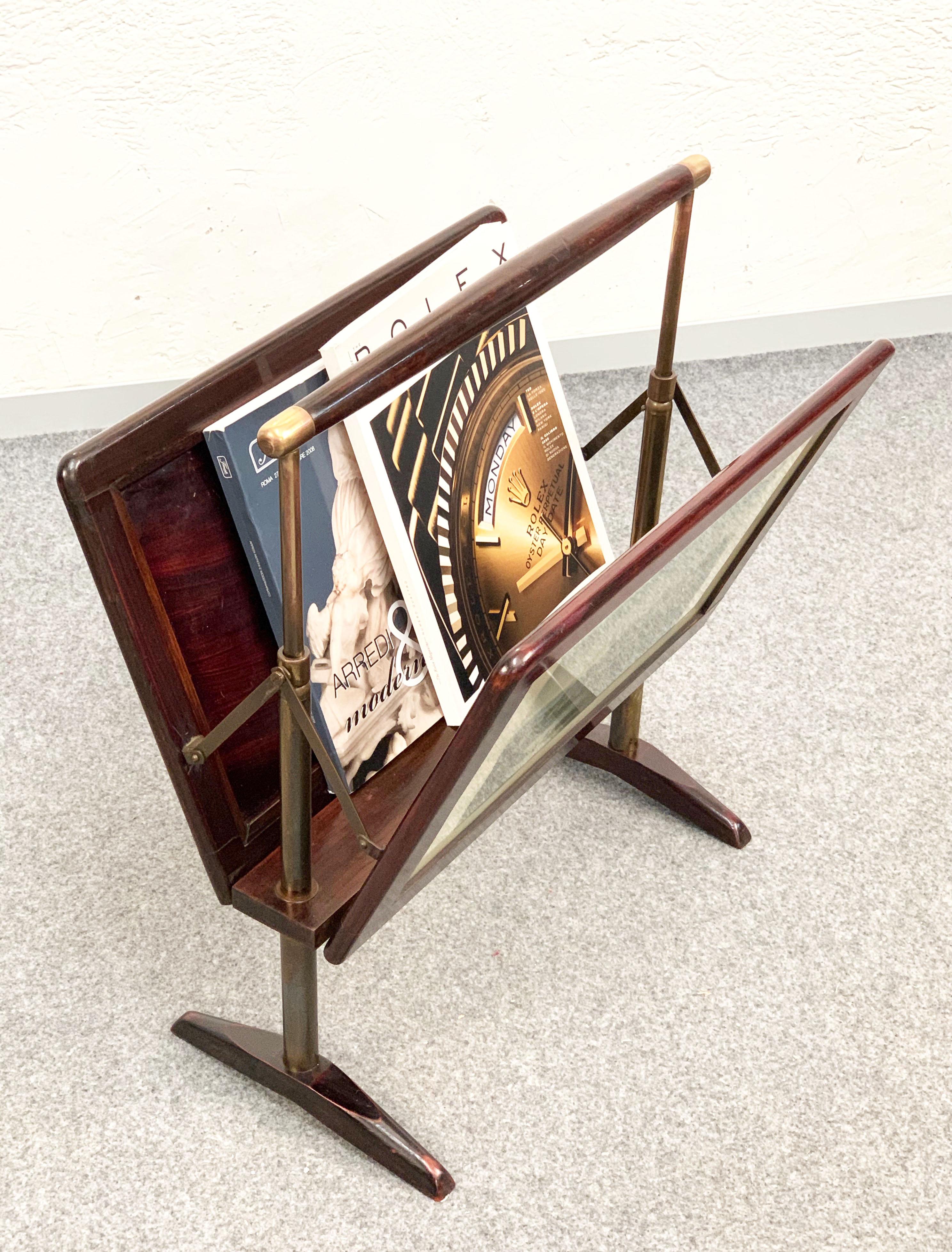 Midcentury Wood and Brass Italian Magazine Rack in Ico Parisi Style, 1950s For Sale 8