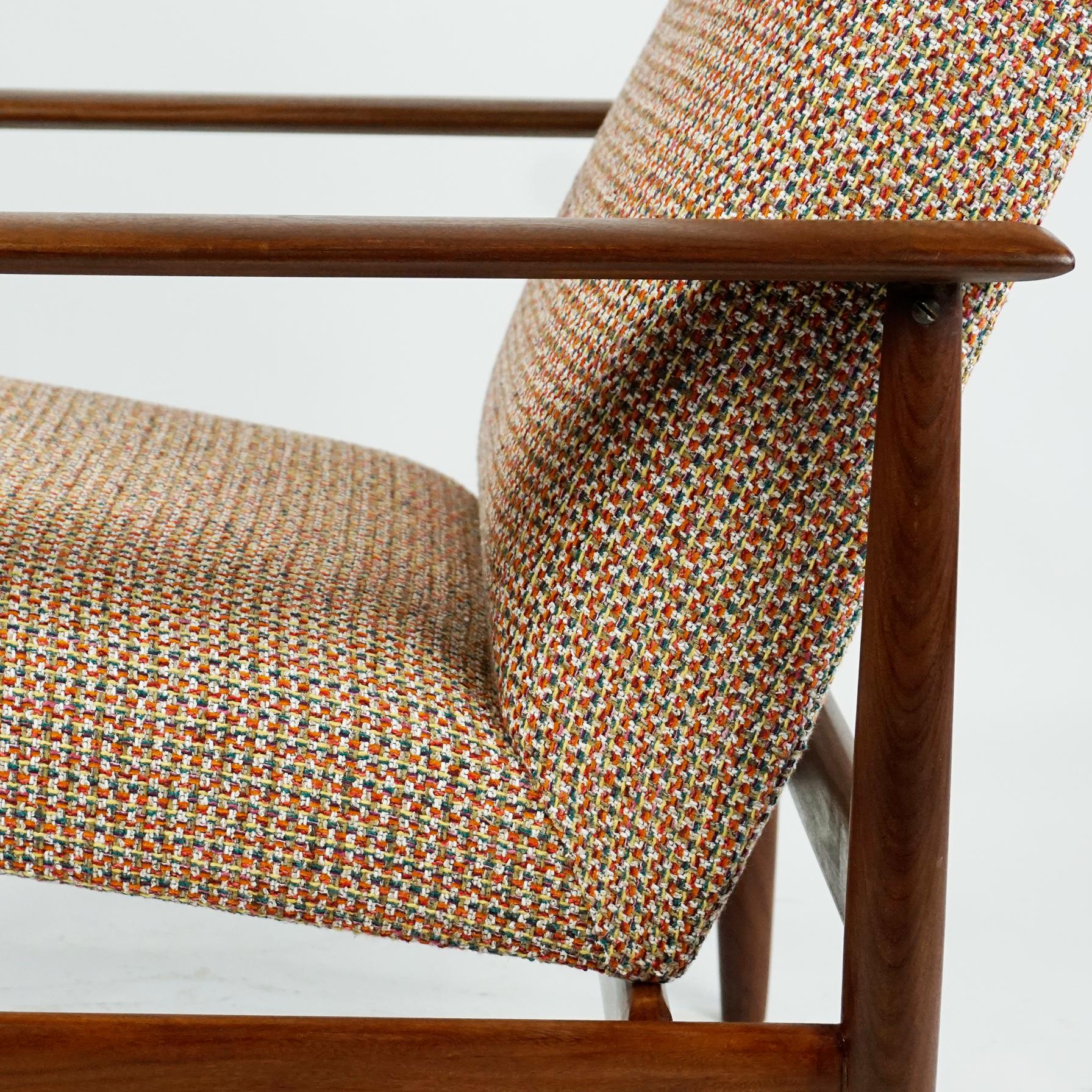 Midcentury Mahogany and New Fabric Lounge Chair by Knoll Antimott, Germany 9