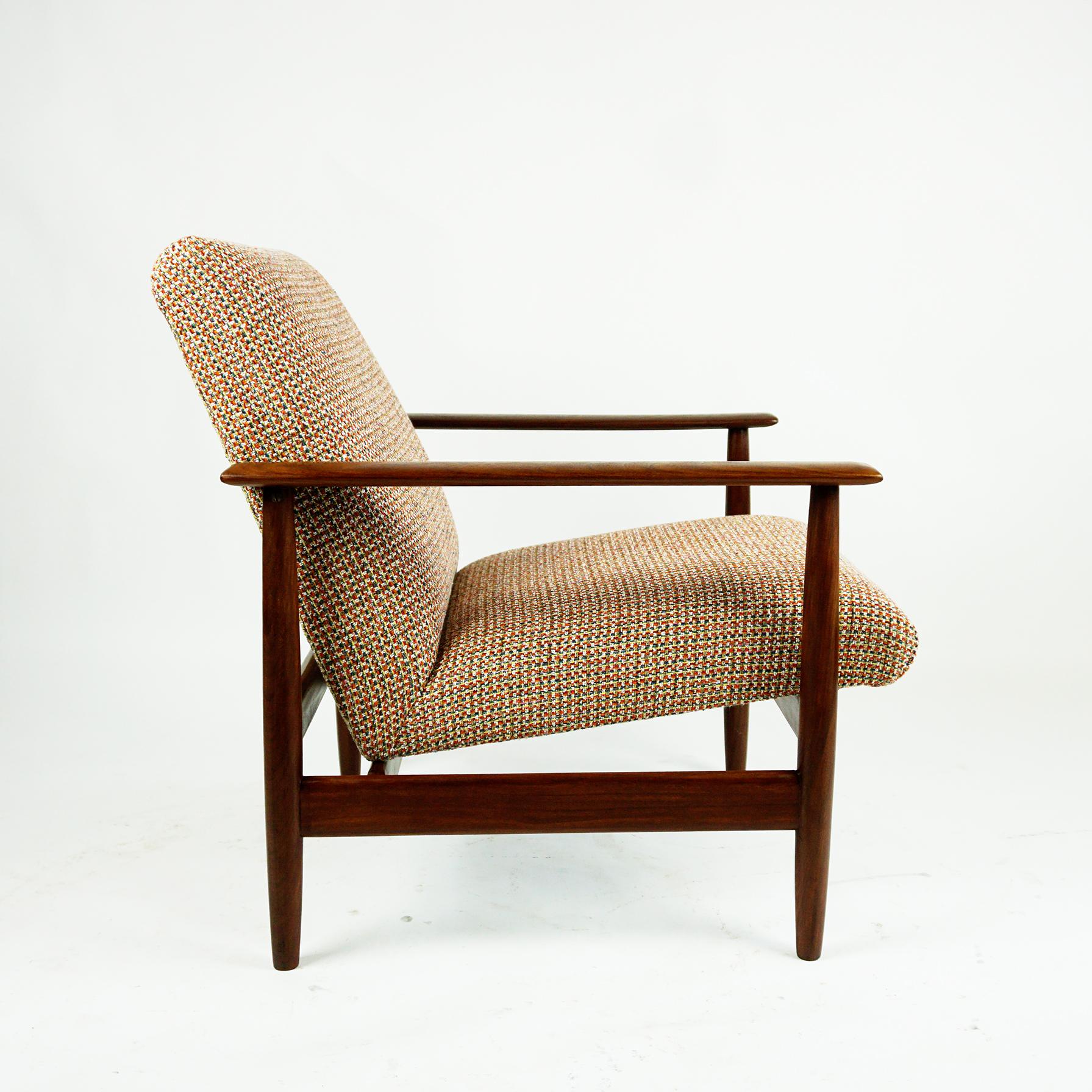 Midcentury Mahogany and New Fabric Lounge Chair by Knoll Antimott, Germany In Good Condition In Vienna, AT