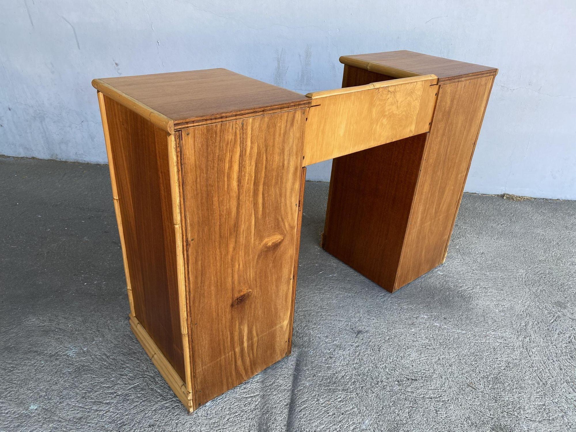 Midcentury Mahogany Vanity with Rattan Accents For Sale 7