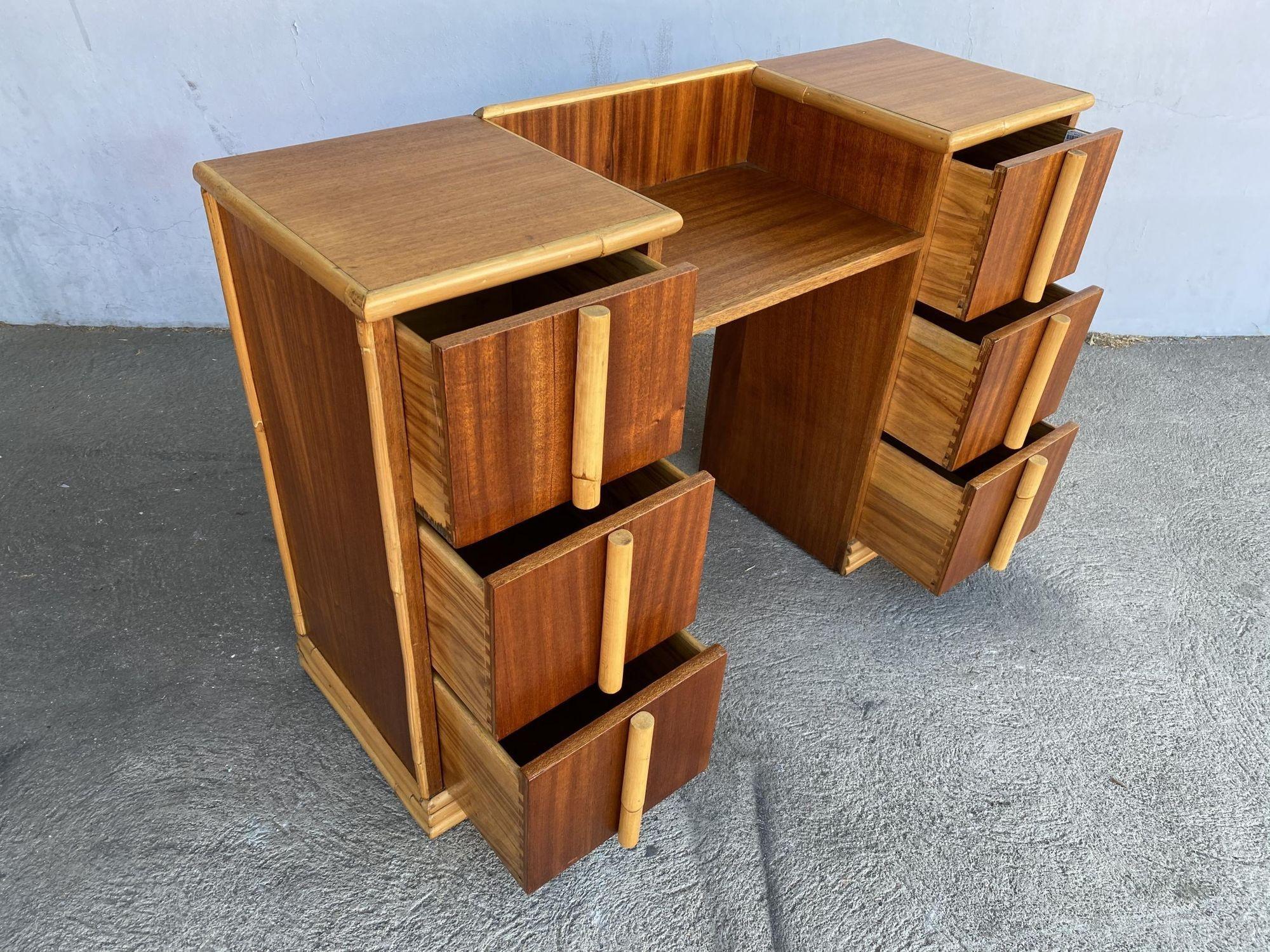 Midcentury Mahogany Vanity with Rattan Accents In Excellent Condition For Sale In Van Nuys, CA