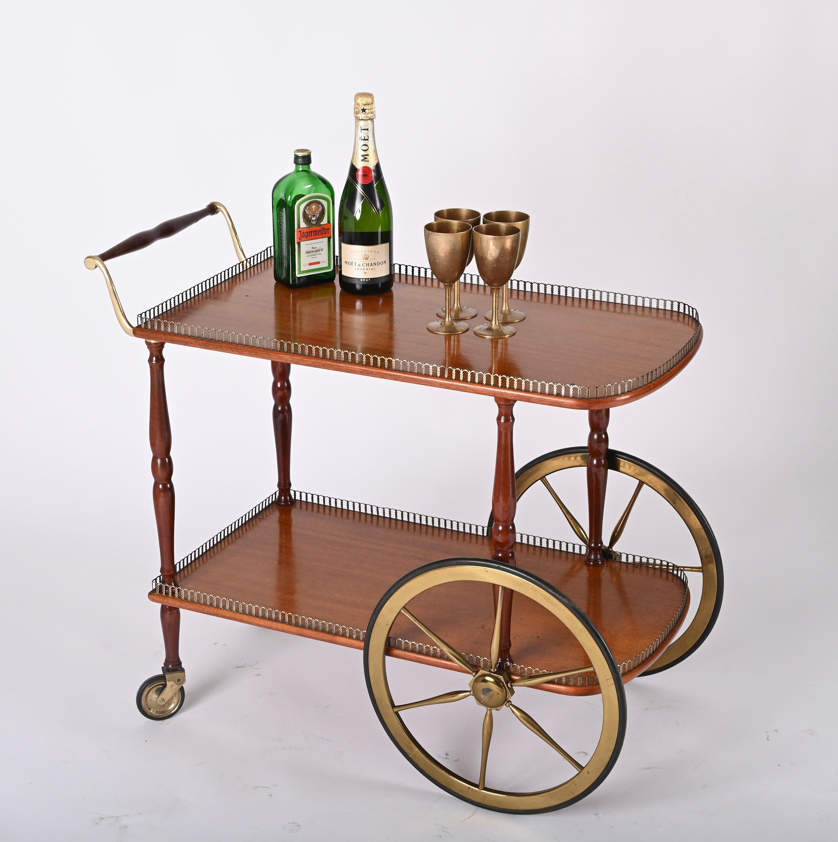 Mid-Century Mahogany Wood and Brass Italian Serving Bar Cart, 1960s For Sale 4