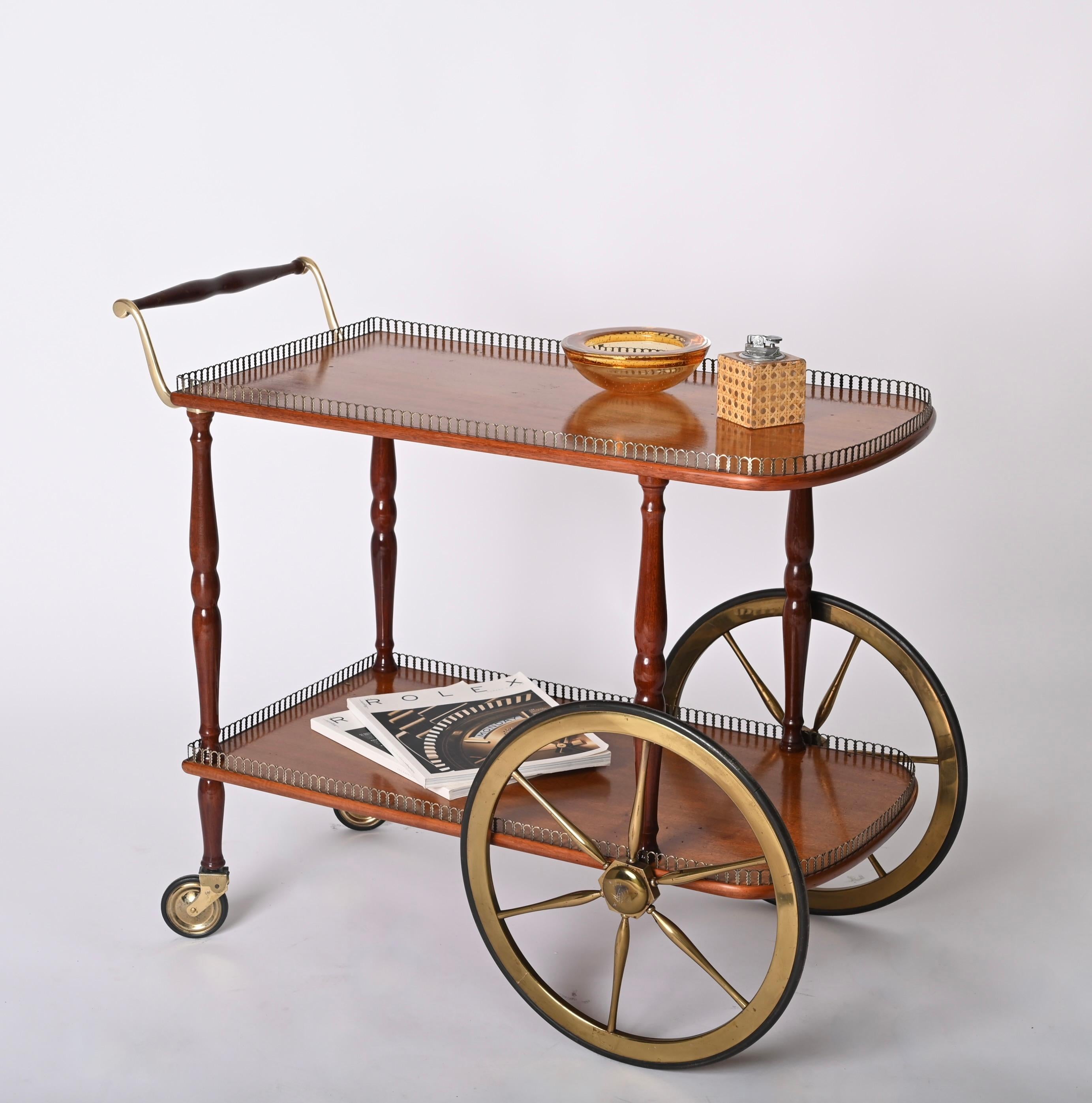 Mid-Century Mahogany Wood and Brass Italian Serving Bar Cart, 1960s For Sale 6