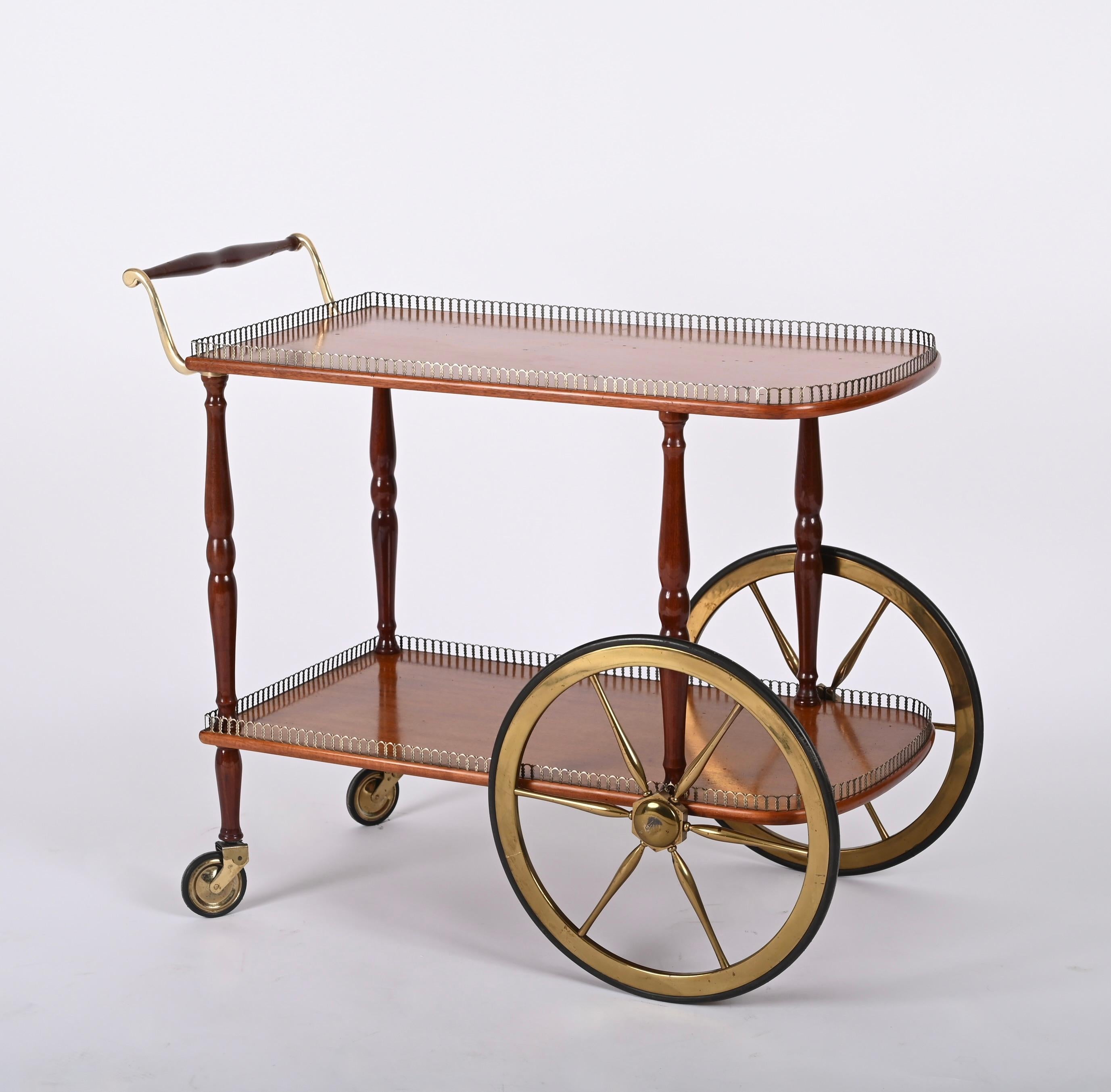 Mid-Century Modern Mid-Century Mahogany Wood and Brass Italian Serving Bar Cart, 1960s For Sale