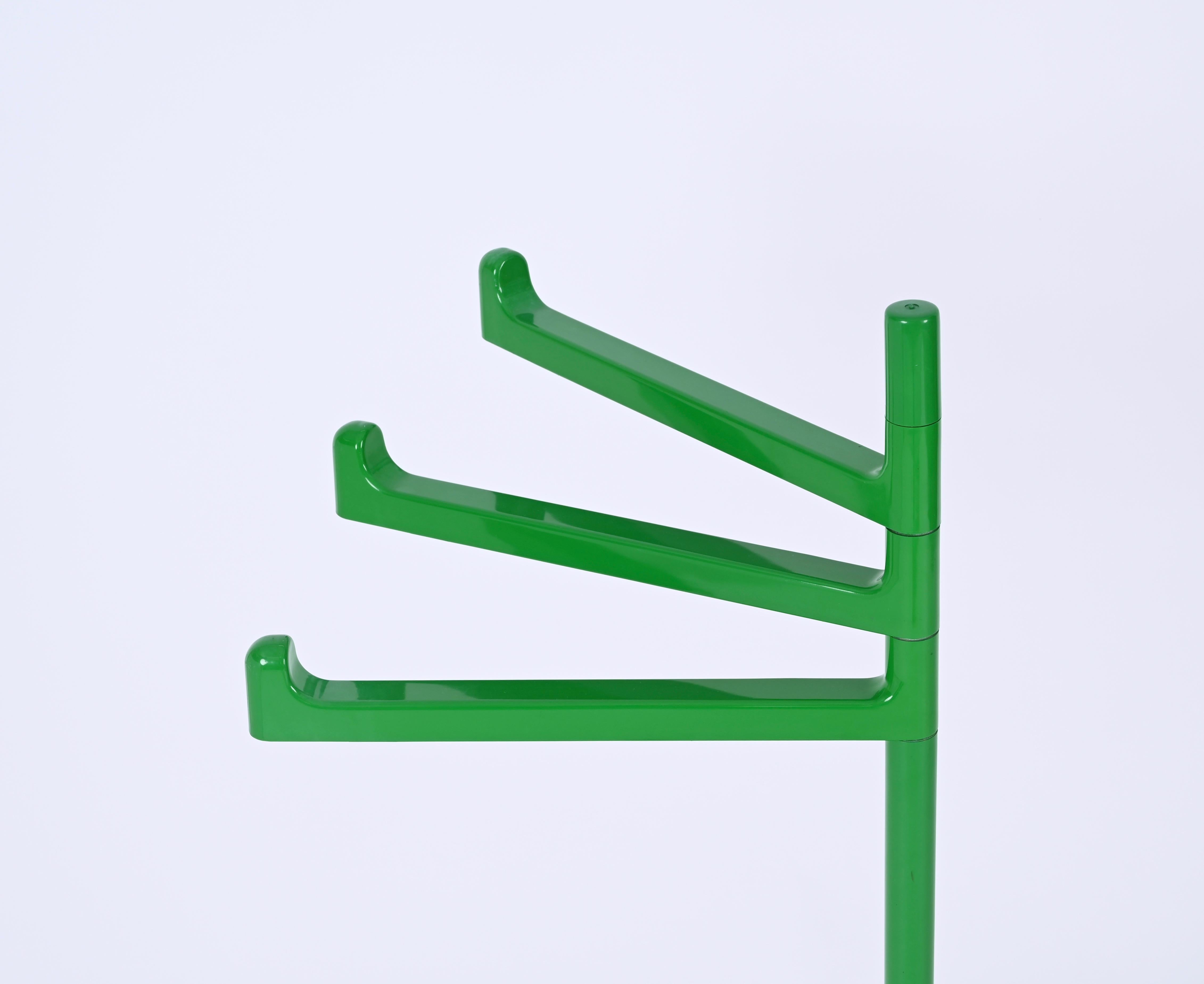 Late 20th Century Midcentury Makio Hasuike Green Steel Sculptural Italian Towel Rack, Gedy 1970s For Sale