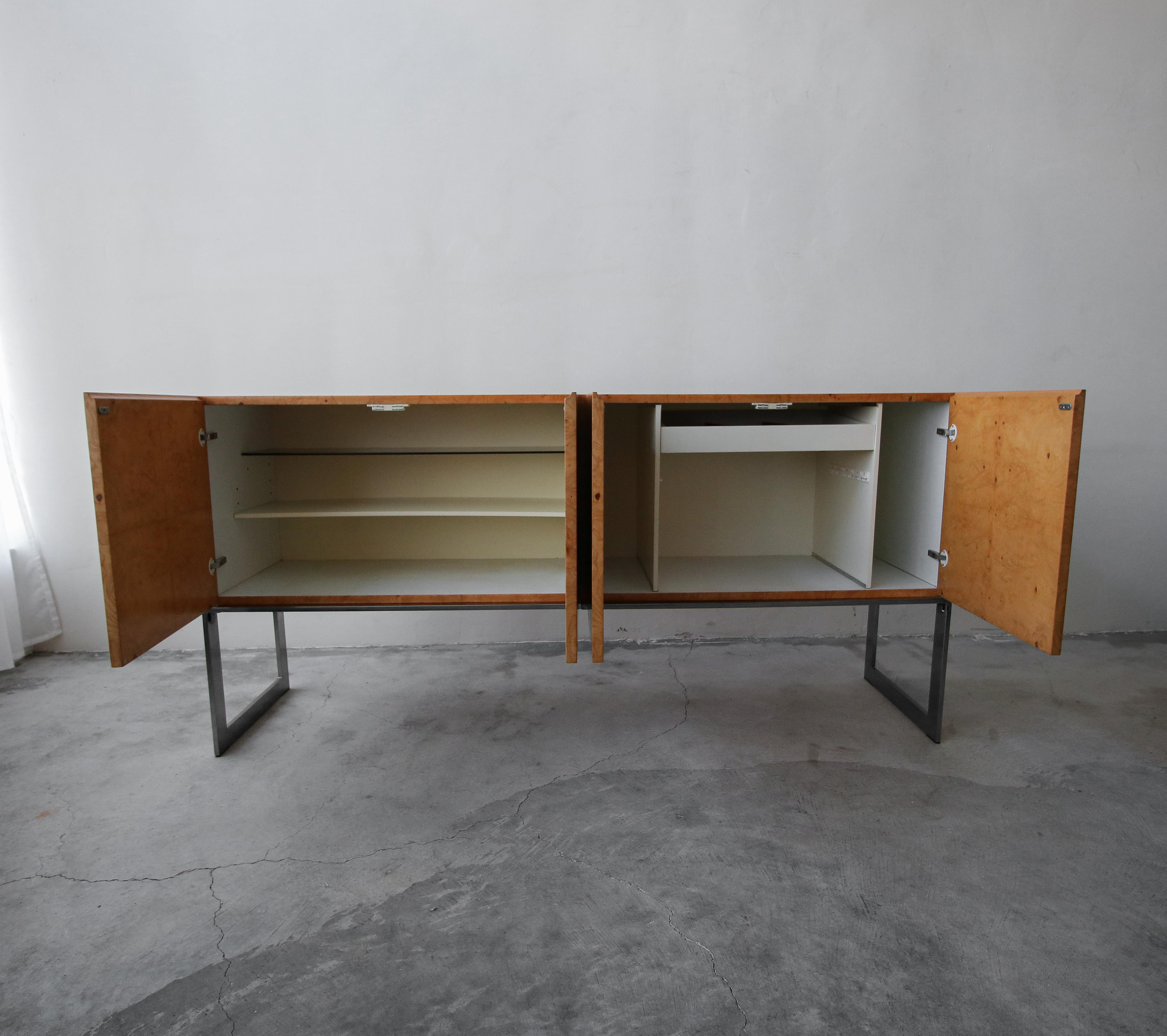 Midcentury Maple Burl and Chrome Credenza by Milo Baughman 1