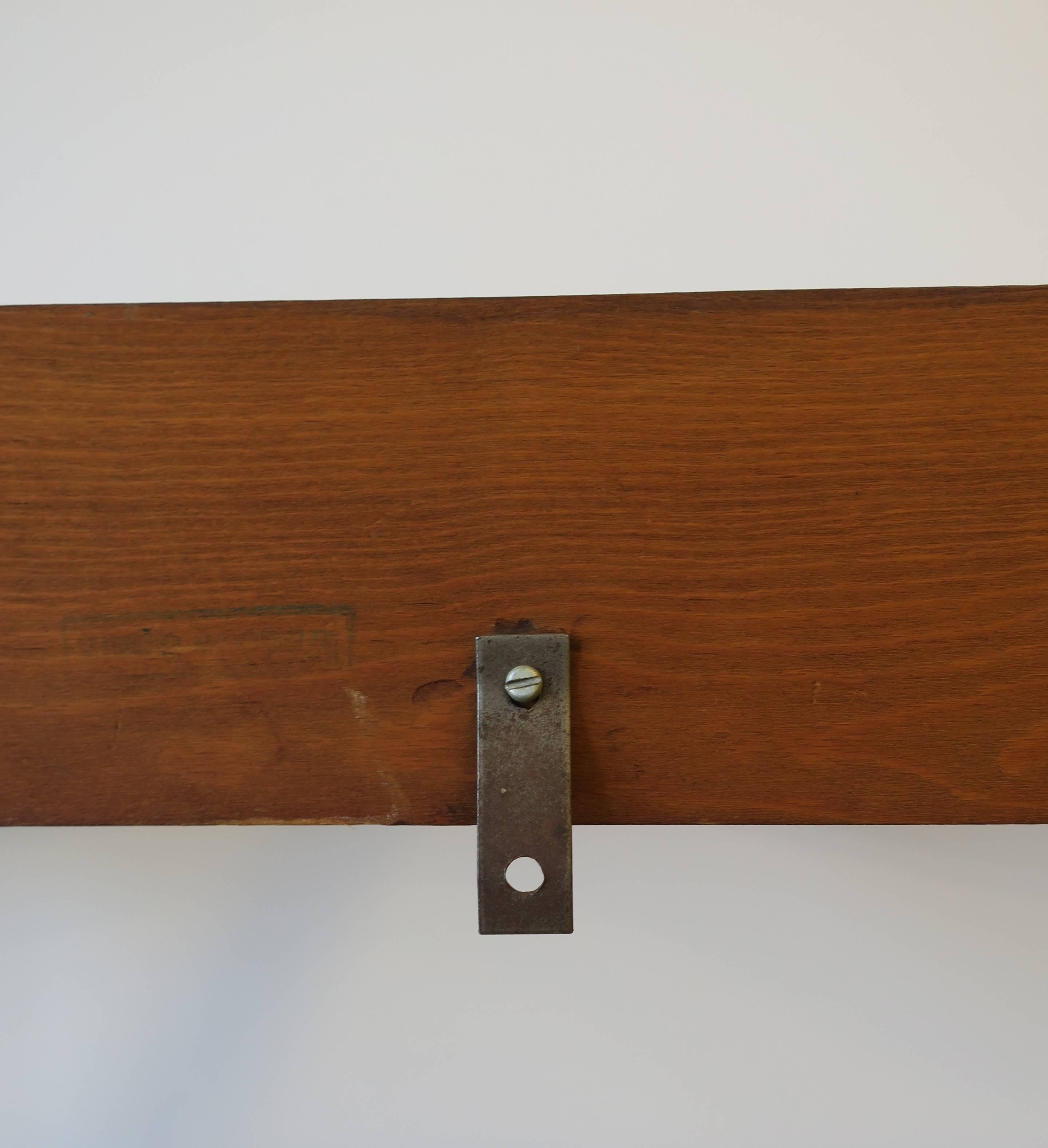 Console ou table de foyer en bois de marbre et laiton en vente 13