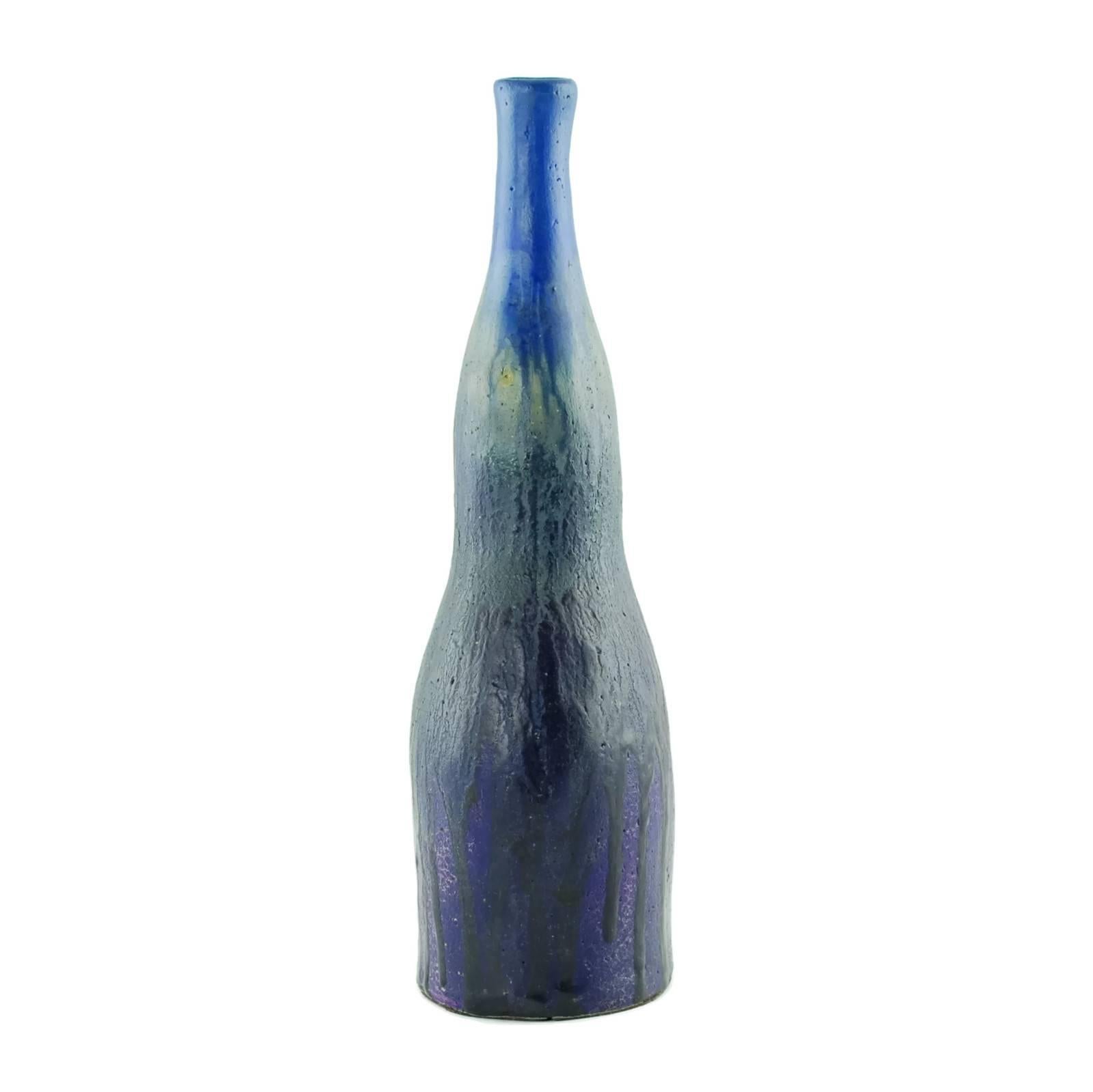 This hand decorated midcentury ceramic vase was designed by highly regarded Italian sculptor Marcello Fantoni for American importer Raymor. The 13