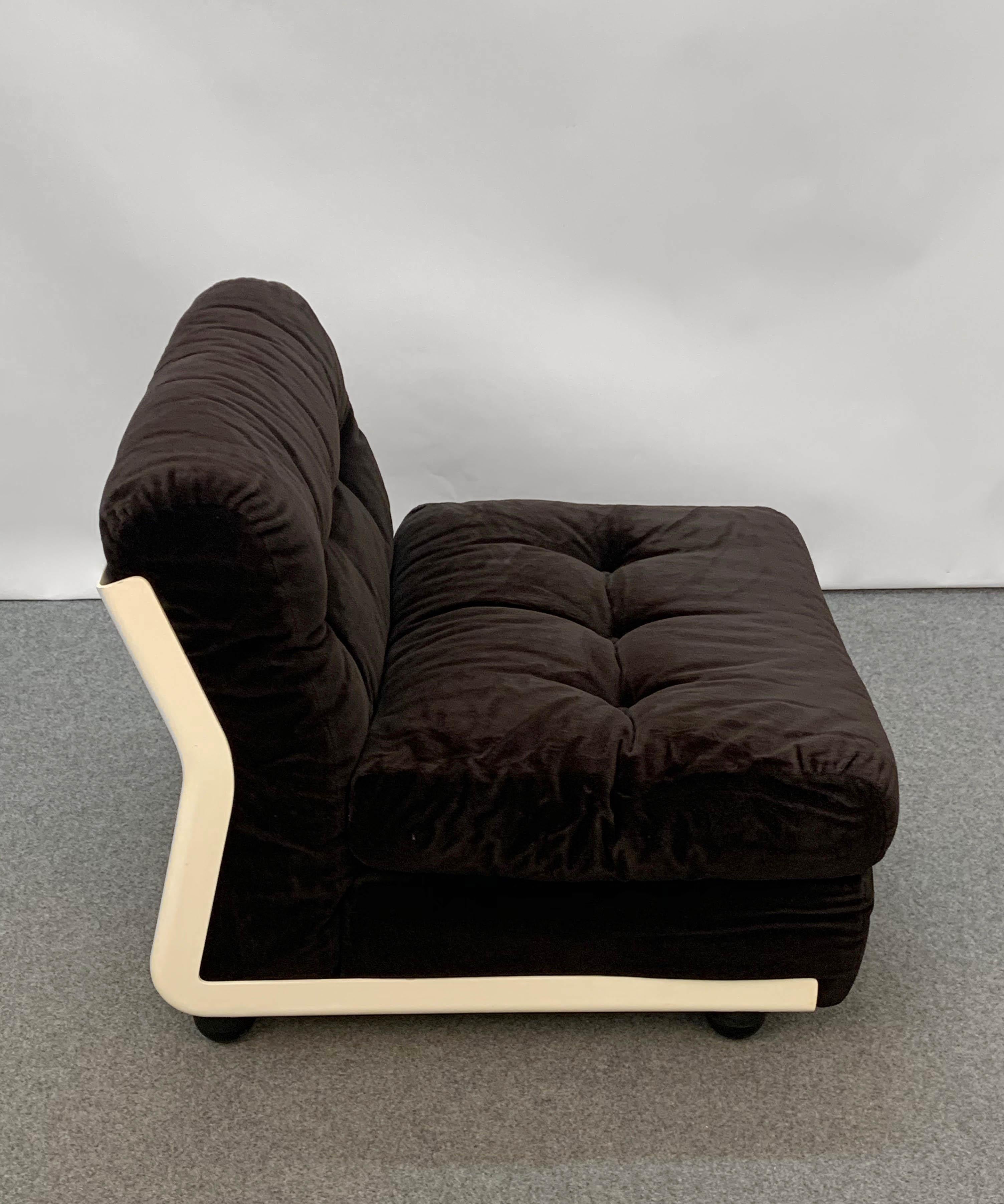 Midcentury Mario Bellini Brown Chenille Amanta Lounge Chair for C&B Italia 1960s 7