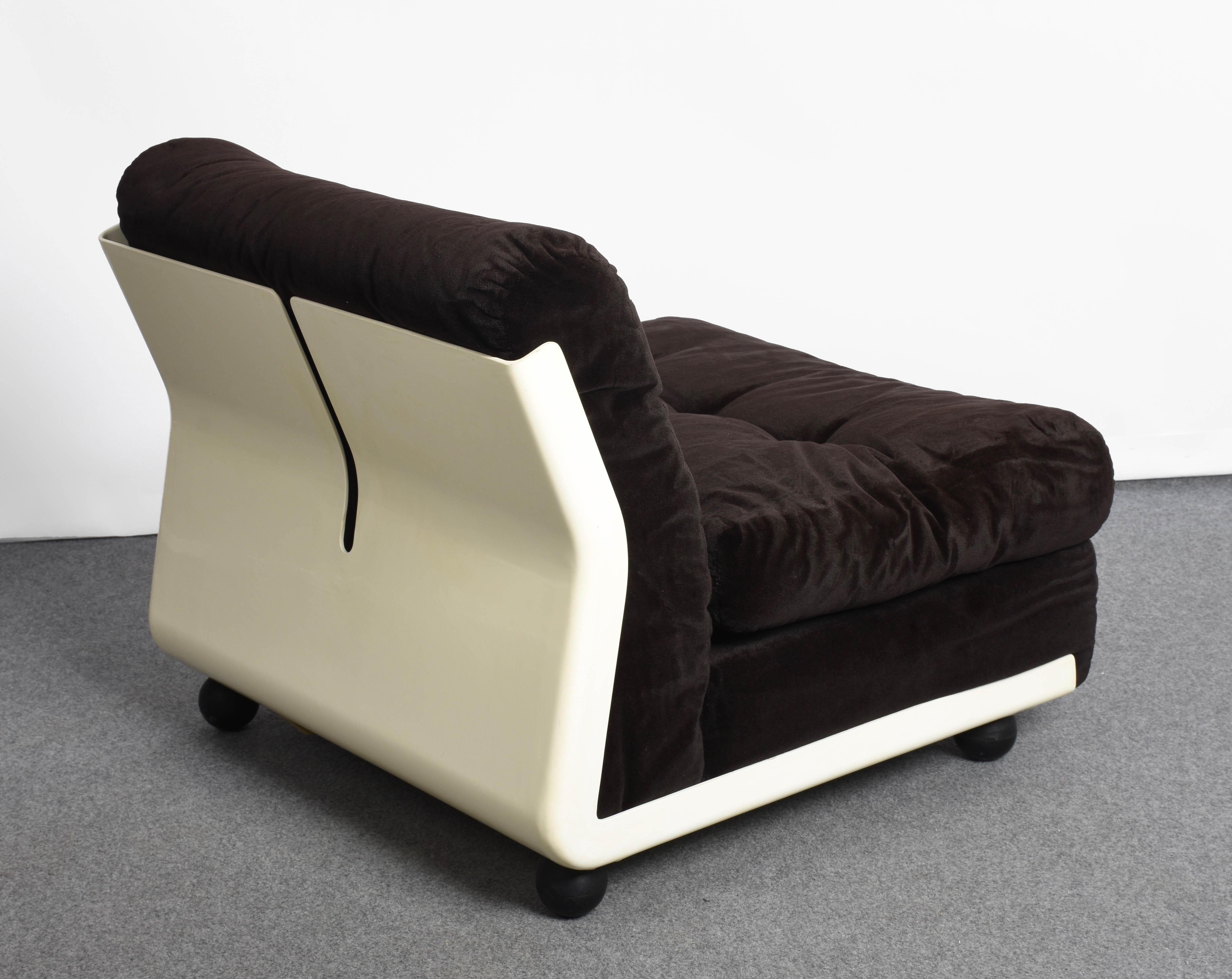 Mid-Century Modern Midcentury Mario Bellini Brown Chenille Amanta Lounge Chair for C&B Italia 1960s