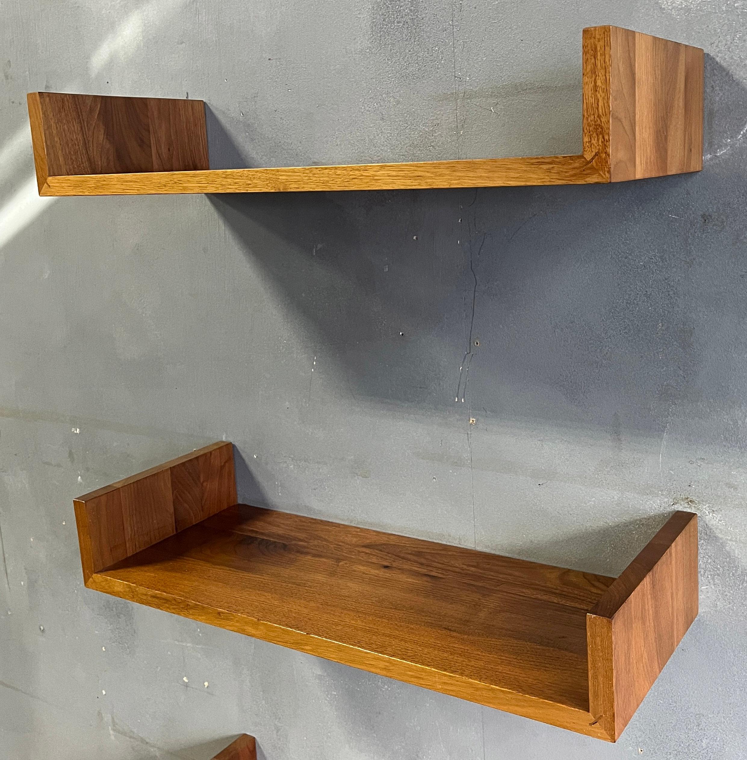 Mid-Century Mel Smilow Wall Mounted Shelves In Good Condition In BROOKLYN, NY