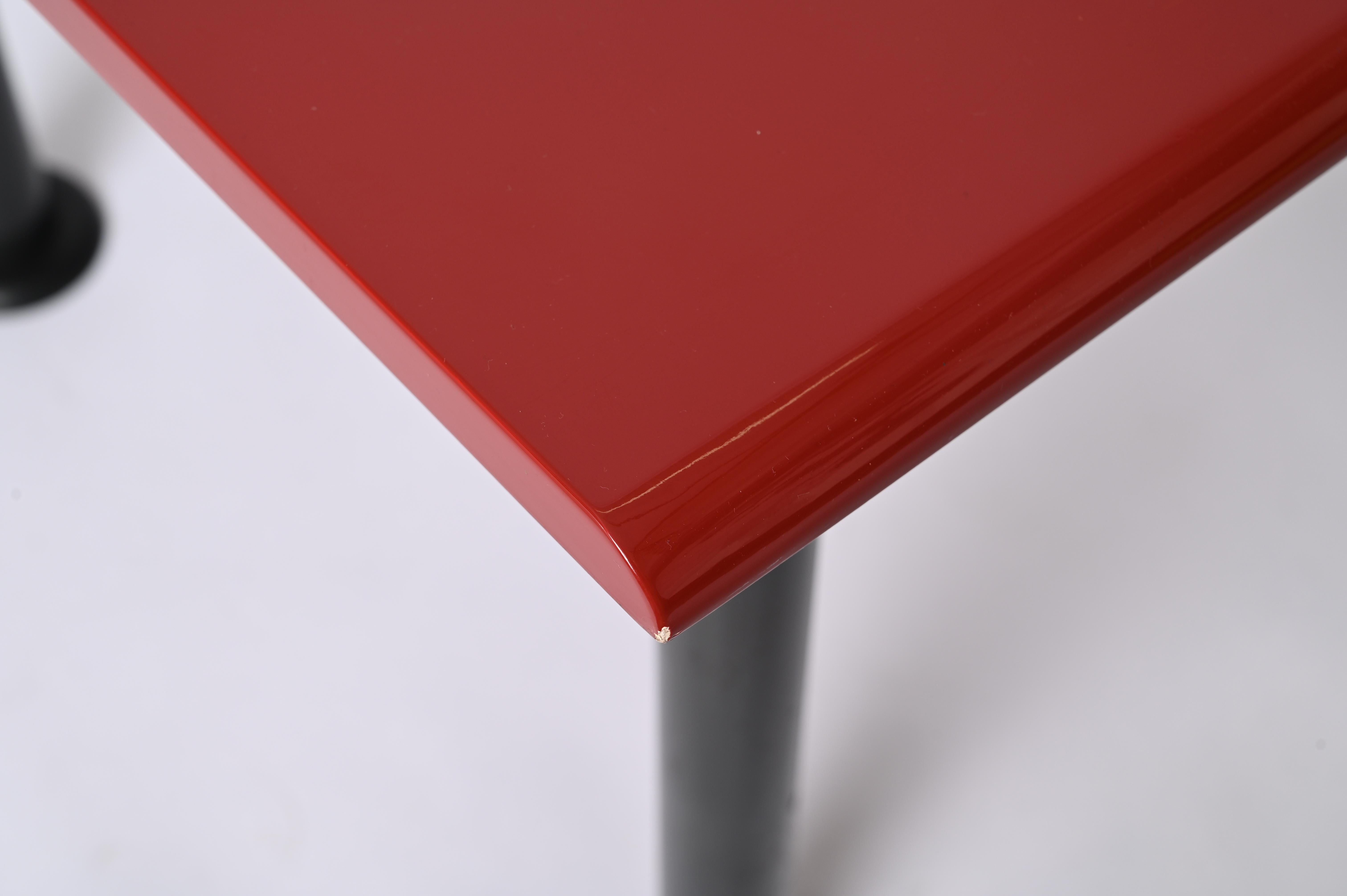 Midcentury Memphis Style Square Coffee Table with Cardinal Red Top, Italy 1980s For Sale 6
