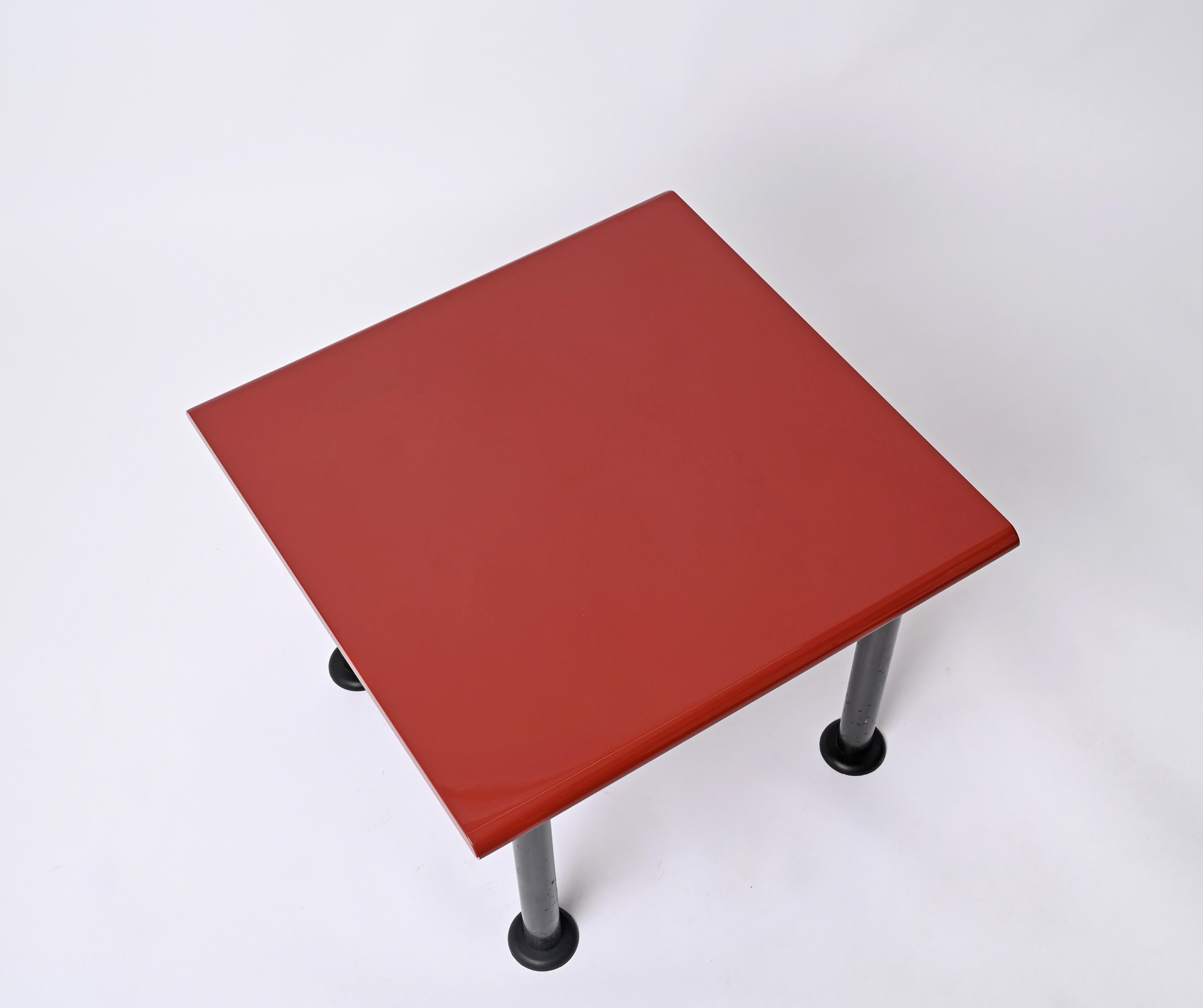 Midcentury Memphis Style Square Coffee Table with Cardinal Red Top, Italy 1980s For Sale 7