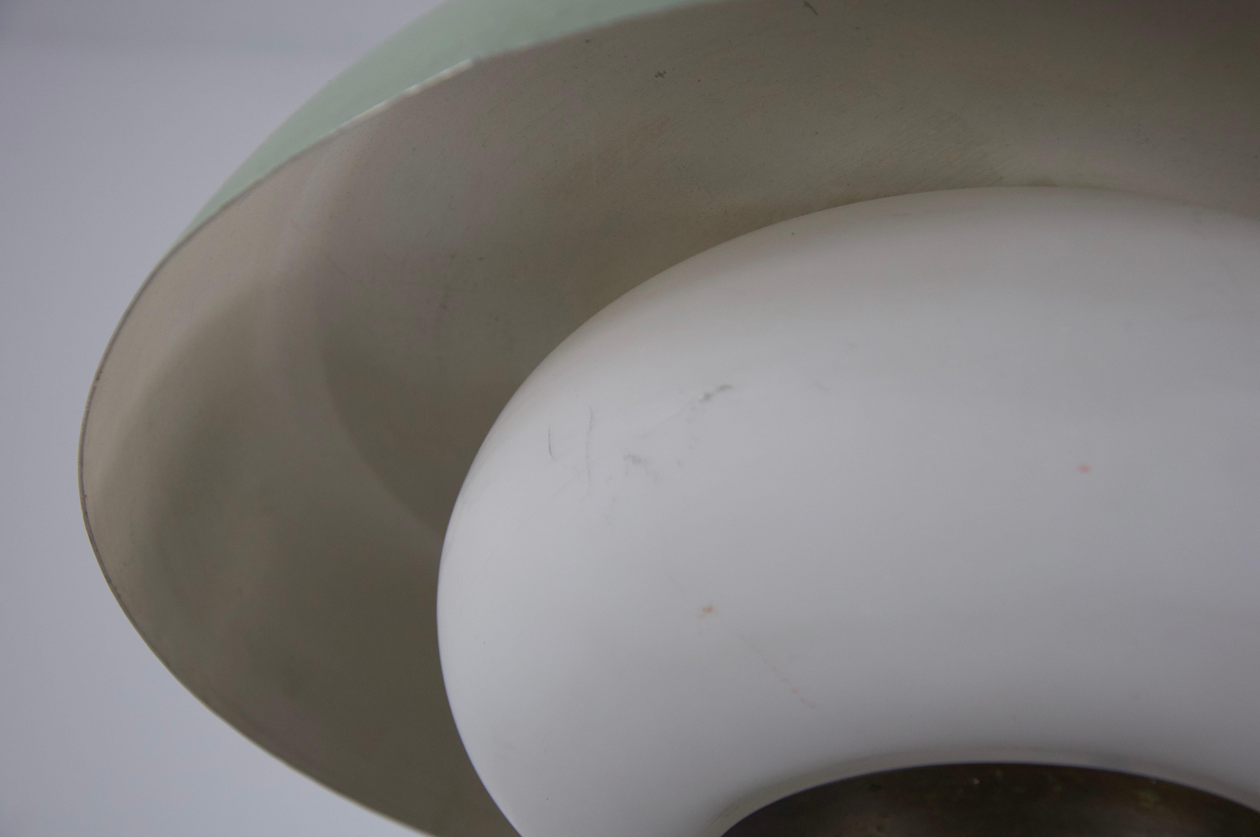 Lampe suspendue en métal et verre du milieu du siècle, 1960, Italie en vente 5