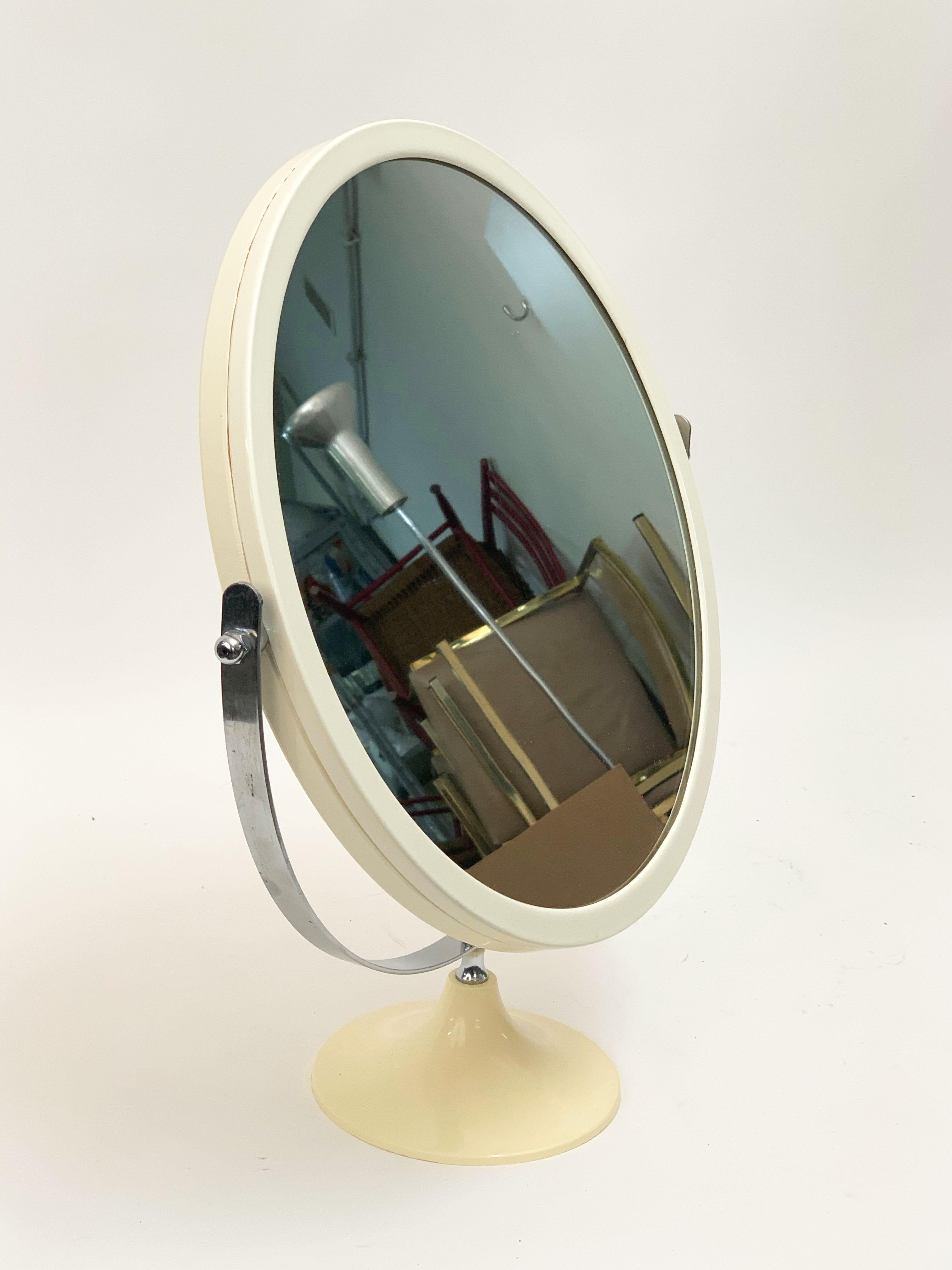 Midcentury Metal and White Plastic Round Italian Table Mirror, Italy, 1980s For Sale 3
