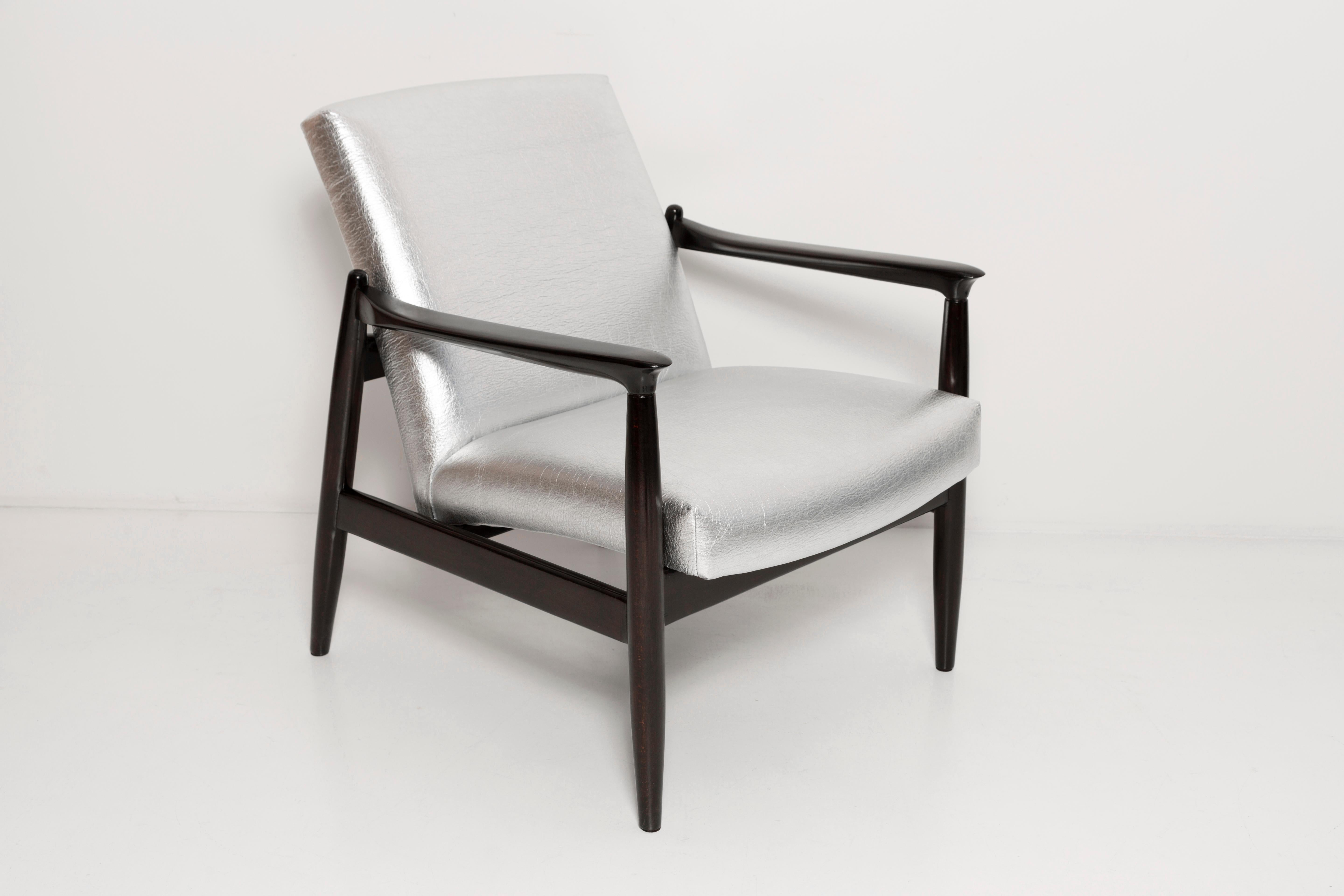 MidCentury Metalic Silver Pineapple Leather GFM 64 Armchair, Homa, Europe, 1960s For Sale 8