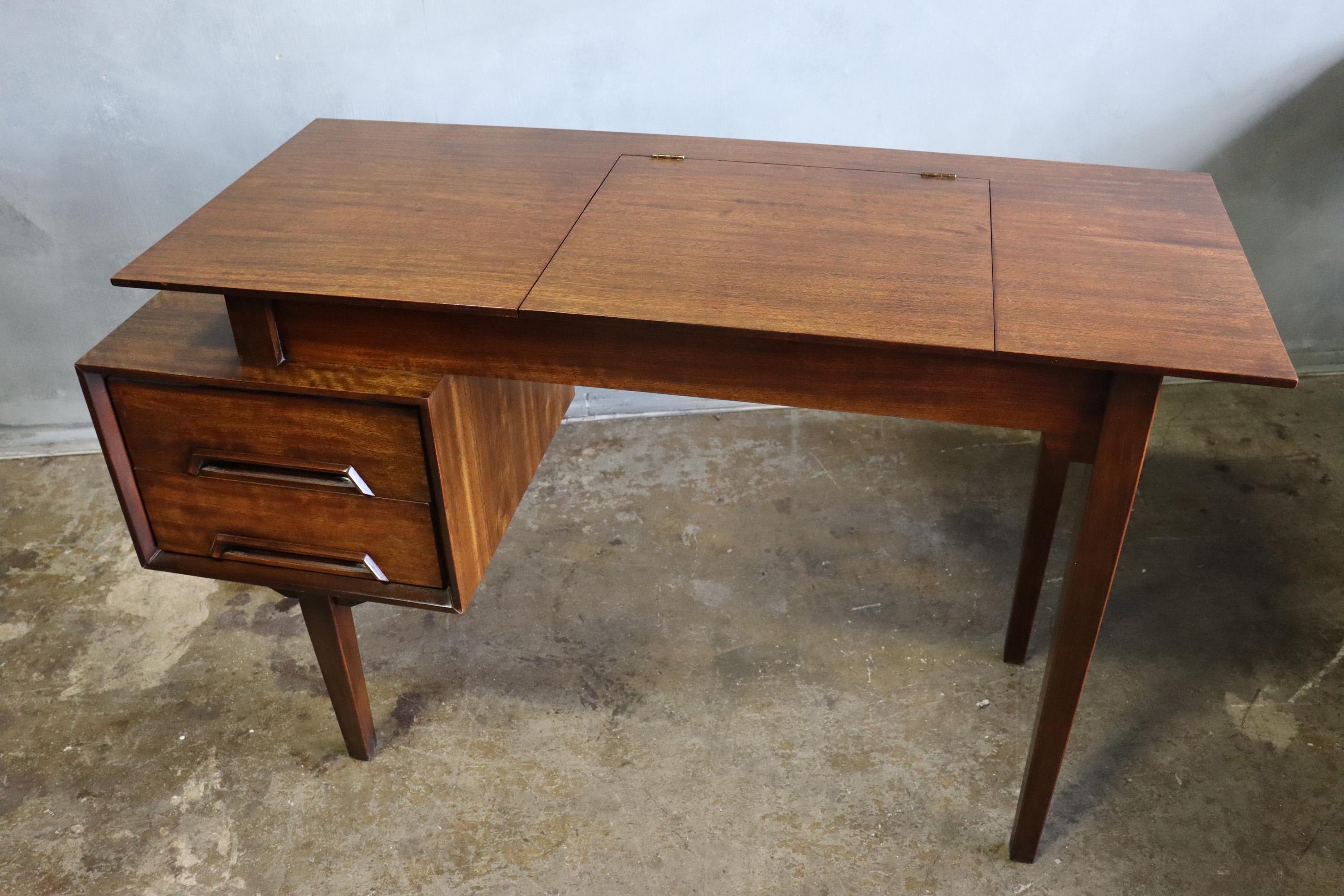 Midcentury Milo Baughman Desk Vanity Perspective for Drexel 1