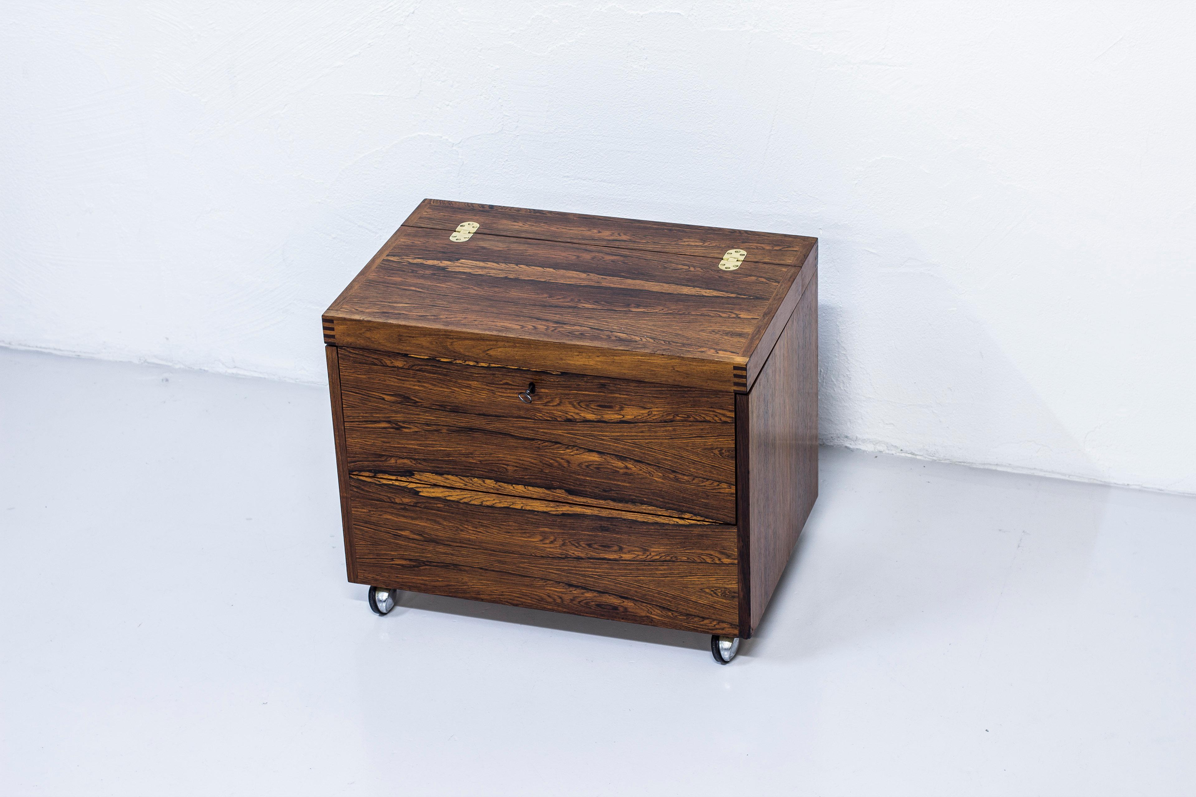 Midcentury Mini Bar by Rolf Hesland, Haug Snekkeri, Norway, 1960s 7