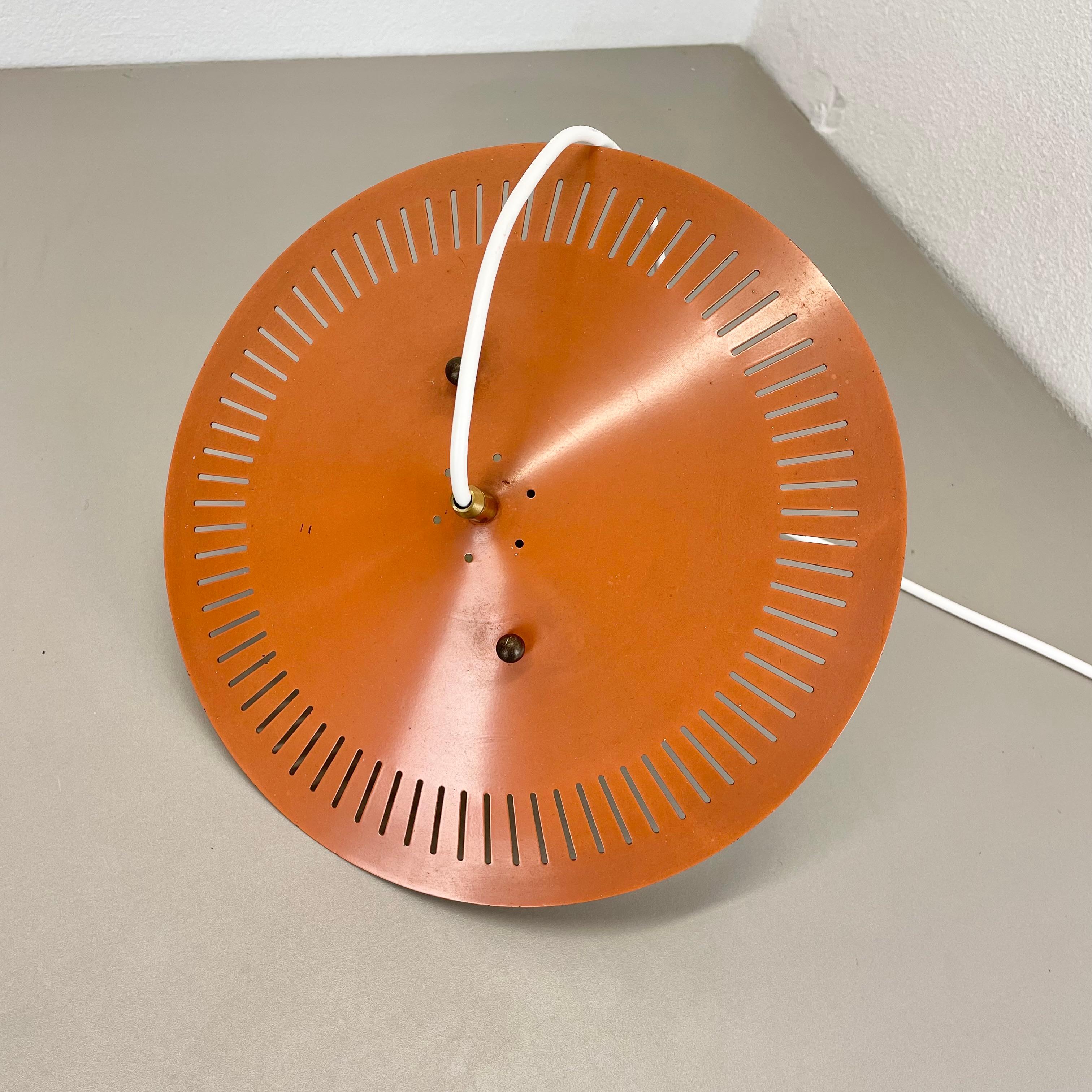 Midcentury minimalist Stilnovo Style Brass and Metal Hanging Light, Italy 1950 For Sale 6